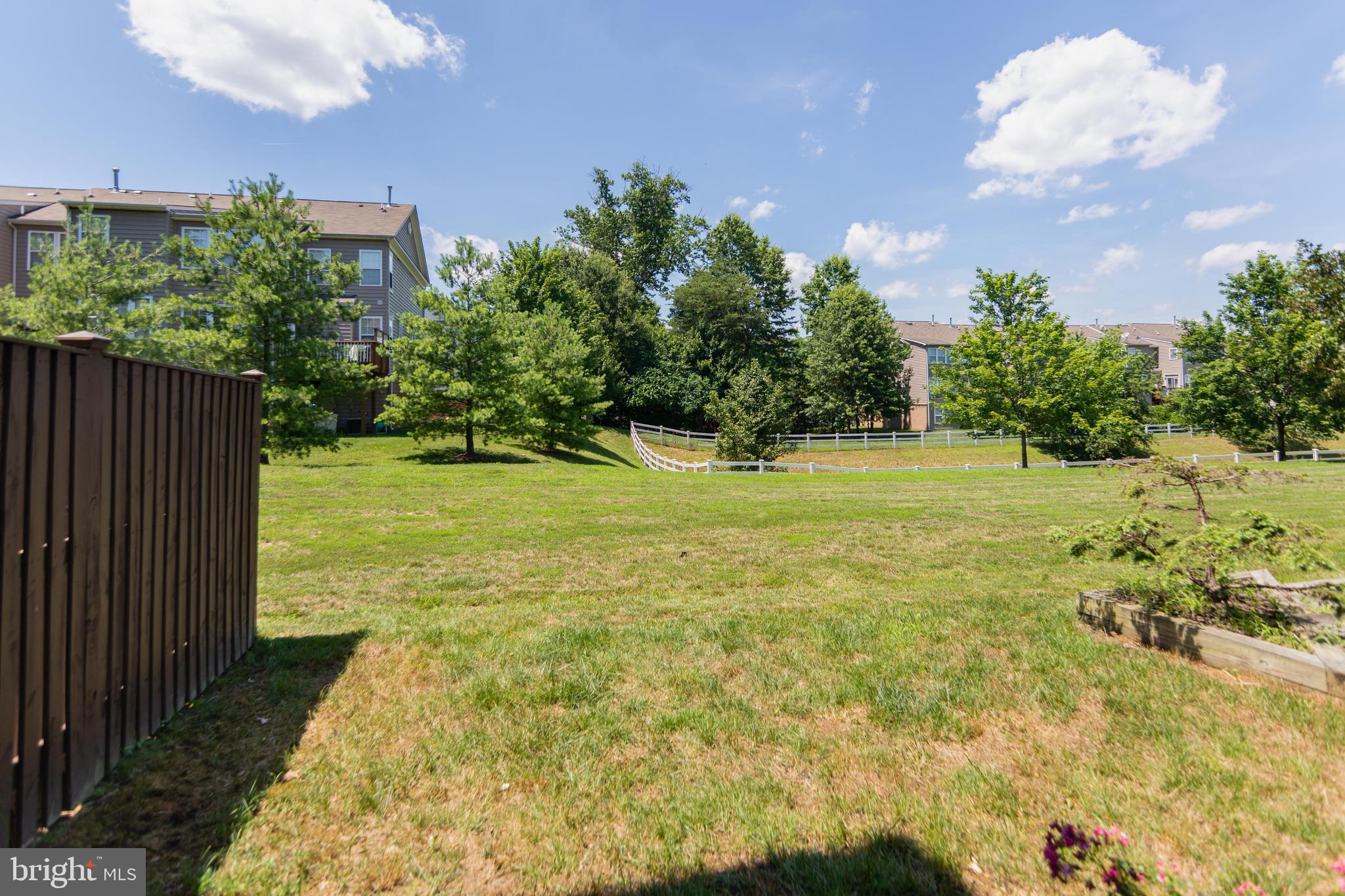 RIVER OAKS - Residential Lease