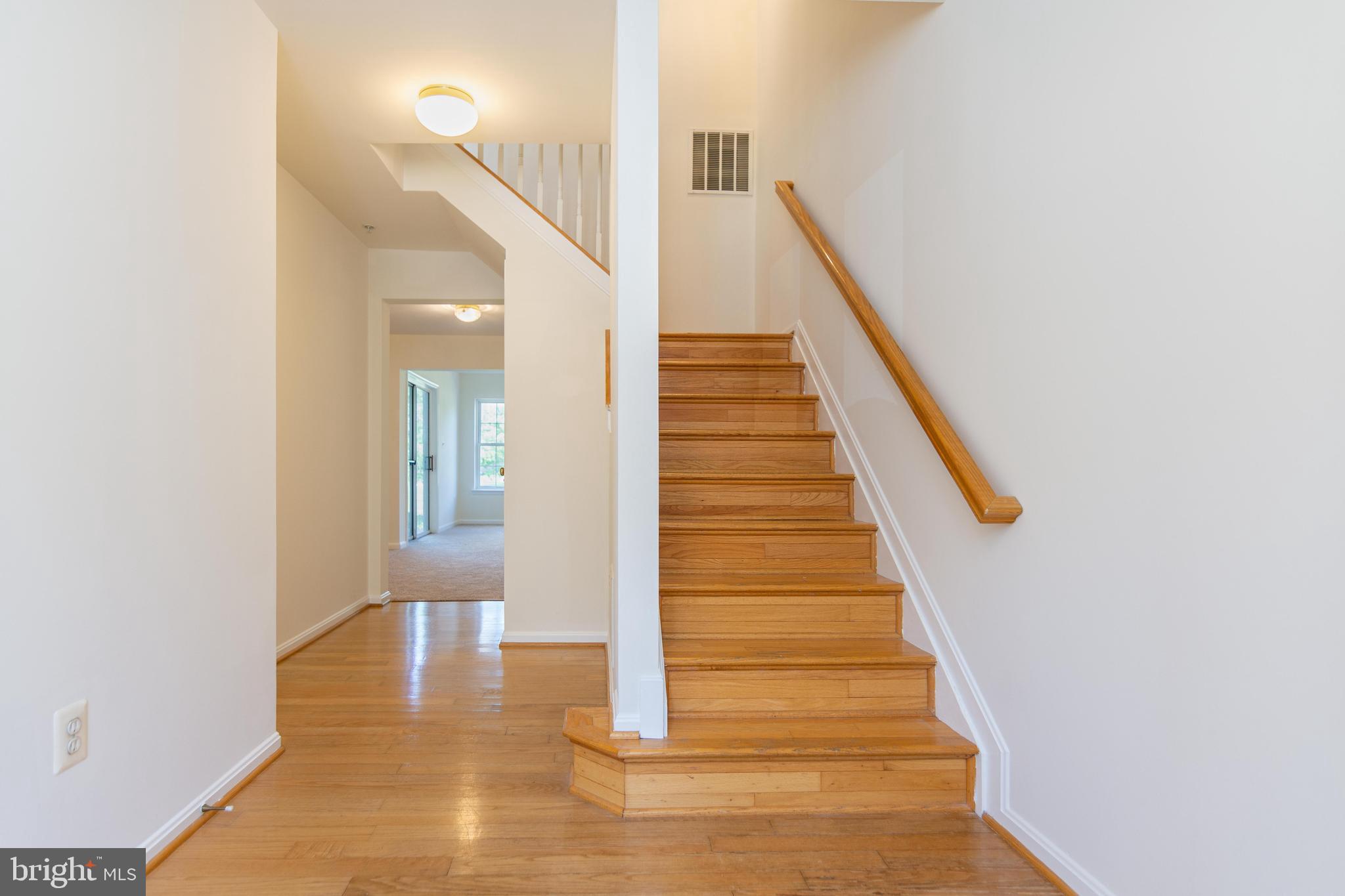 RIVER OAKS - Residential Lease