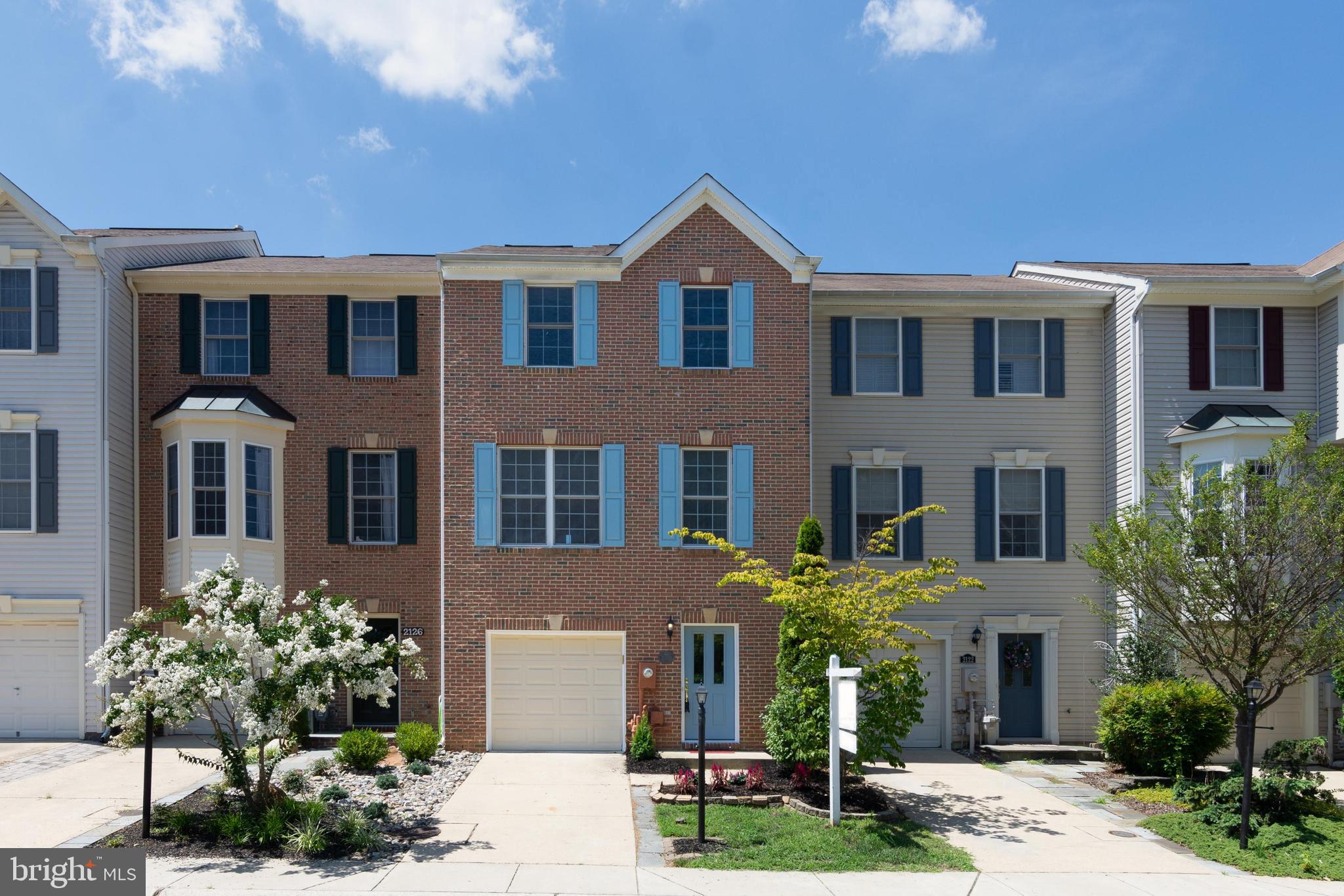 RIVER OAKS - Residential Lease