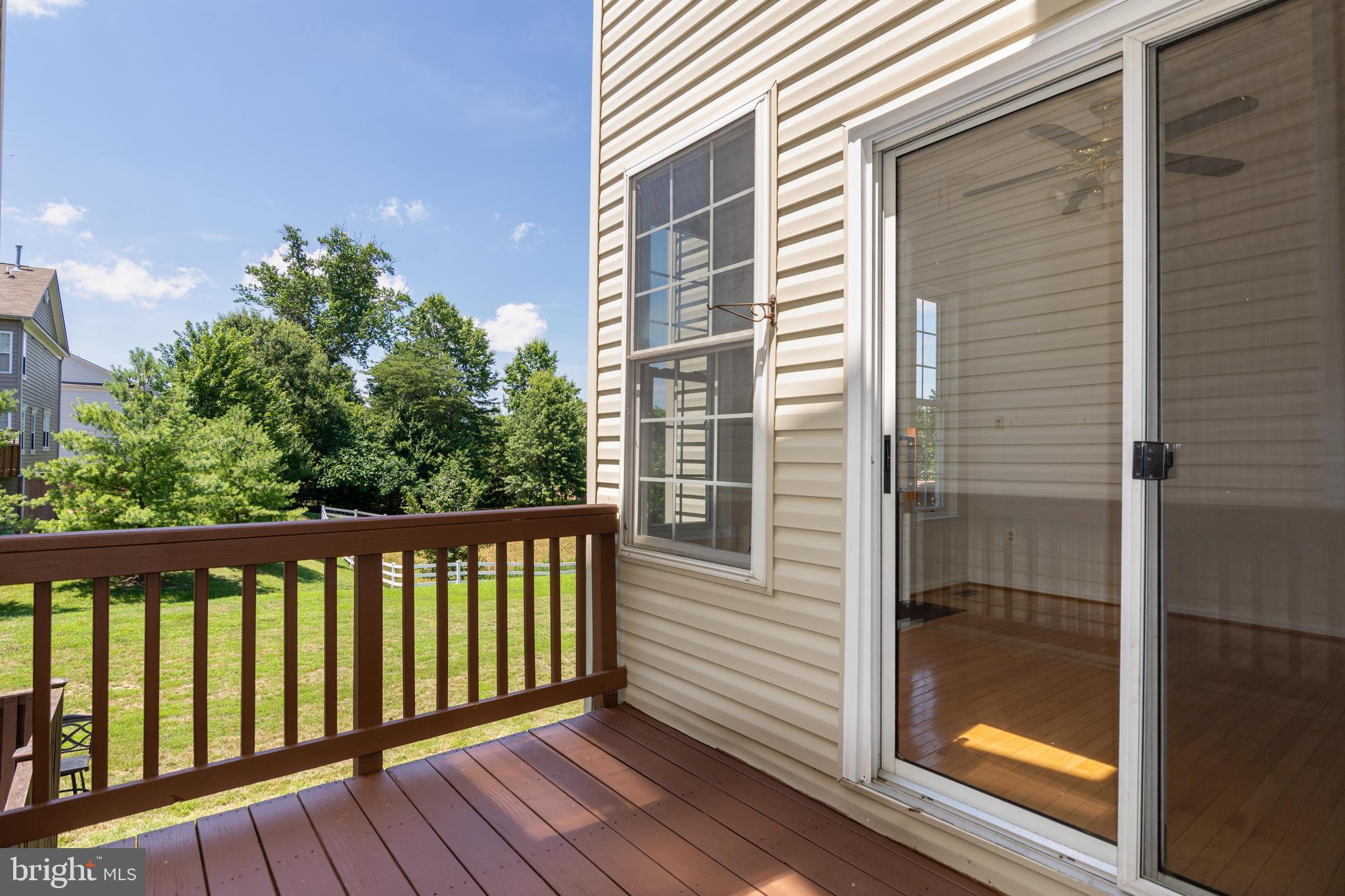 RIVER OAKS - Residential Lease