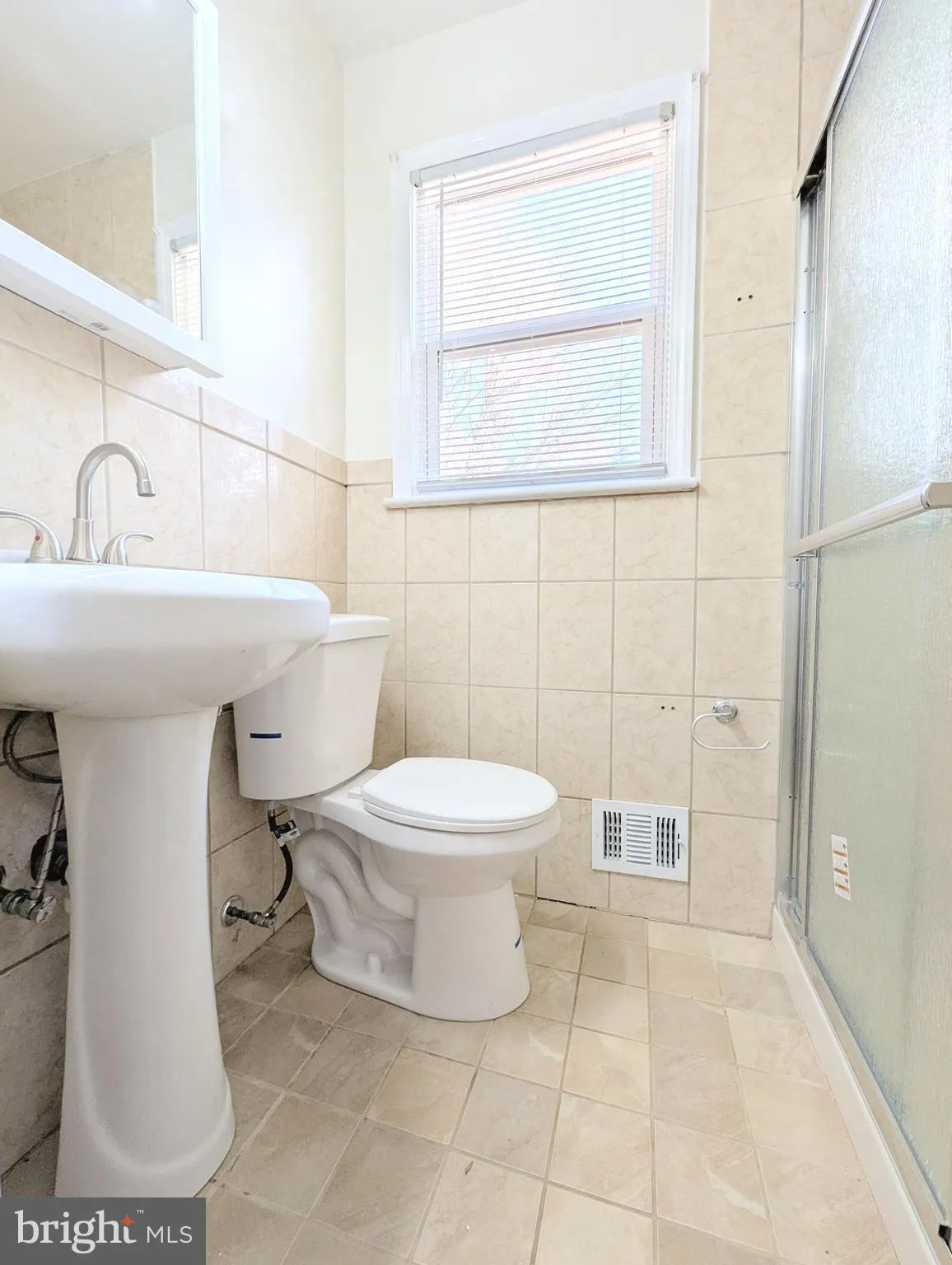 Fairfax, Virginia 22031, United States, 3 Bedrooms Bedrooms, ,3 BathroomsBathrooms,Residential,Active,10510