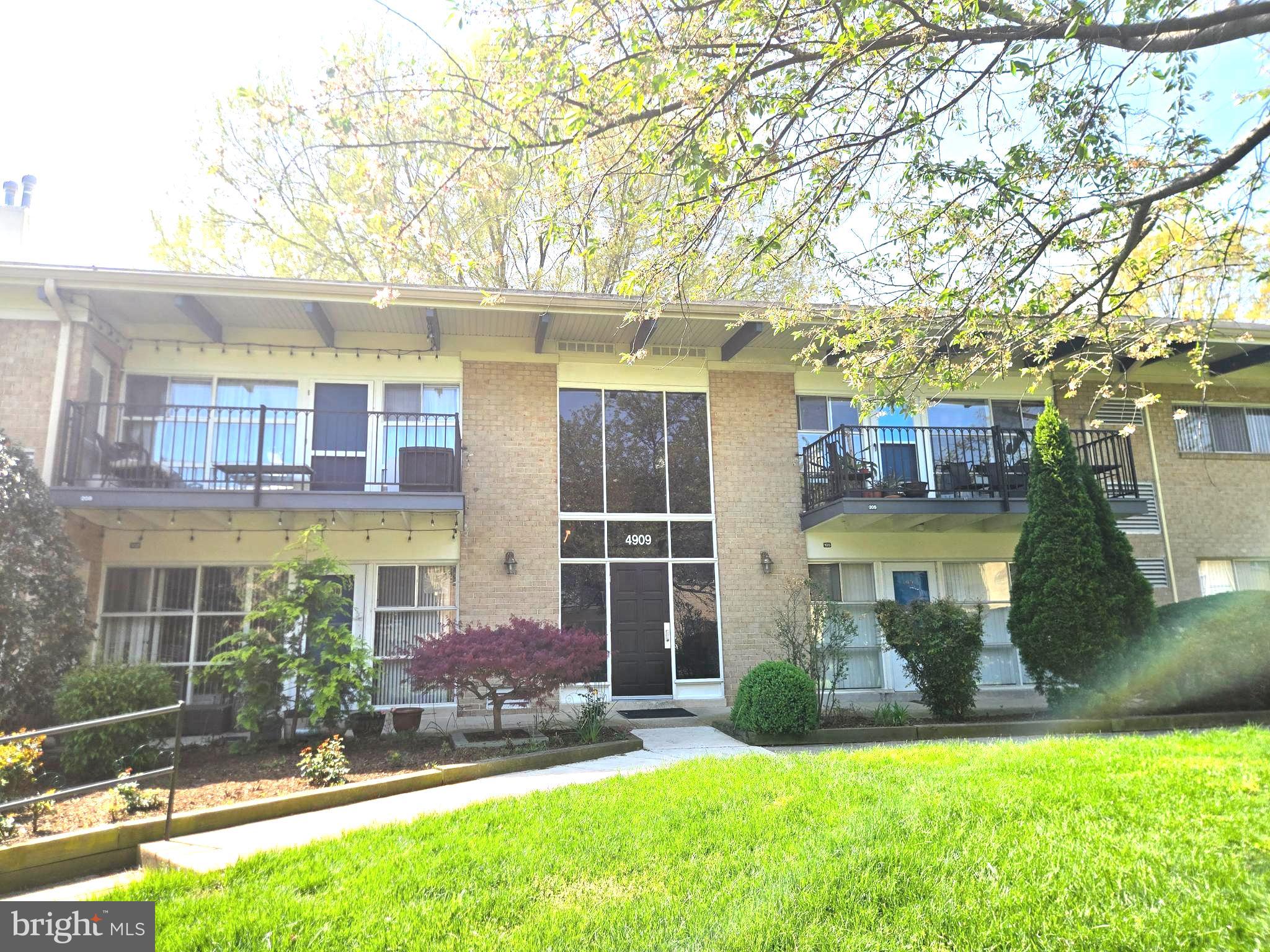 FAIRFAX HERITAGE - Residential