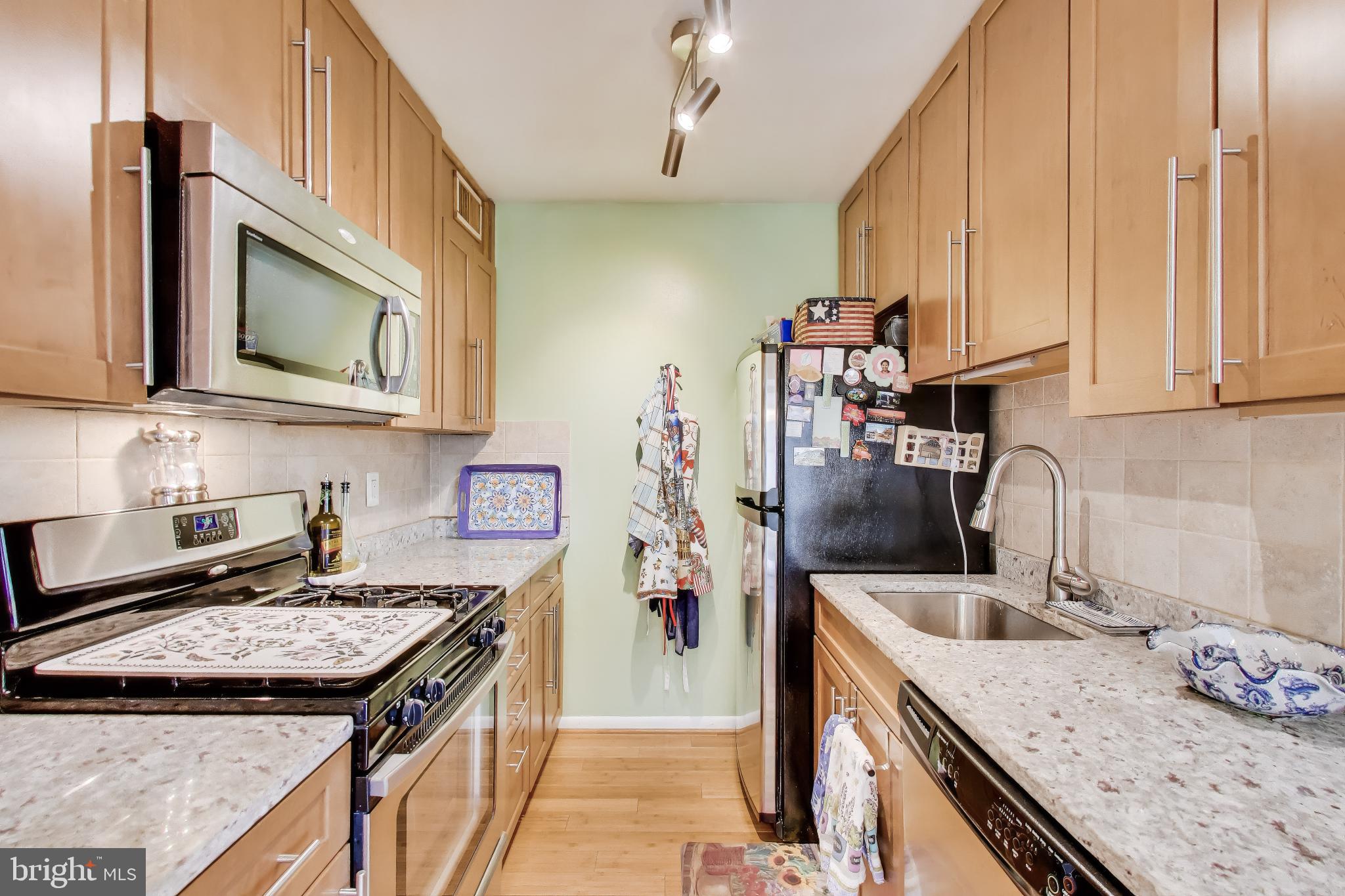 FAIRFAX HERITAGE - Residential