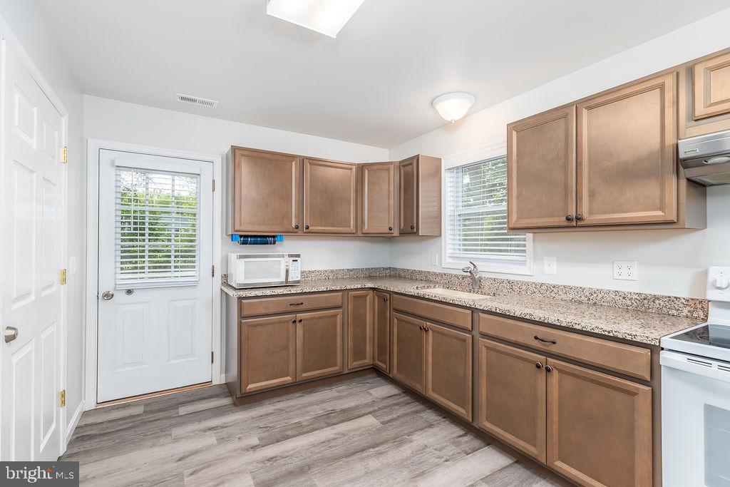 DEER RUN ACRES - Residential