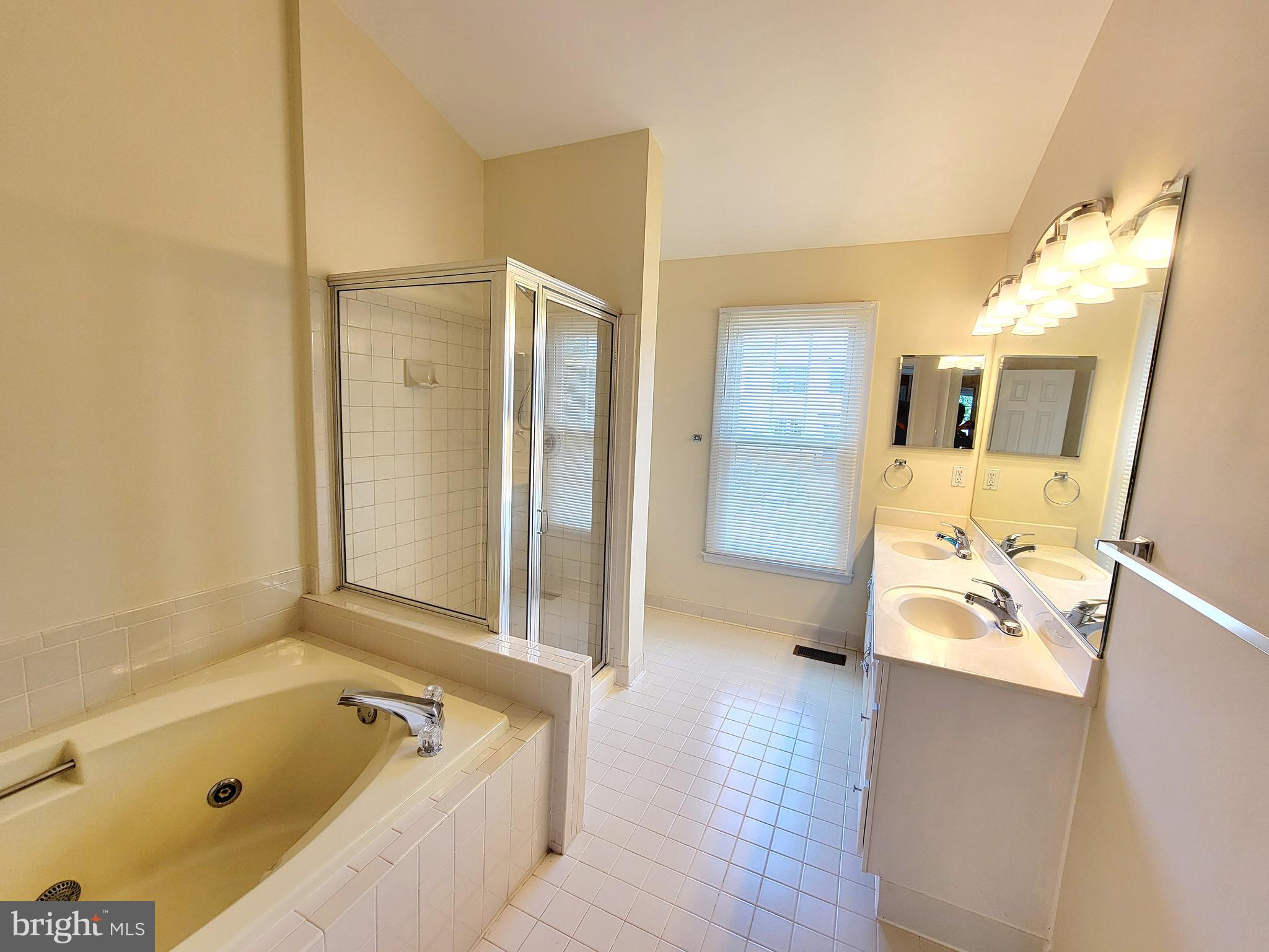 FOX CREEK - Residential