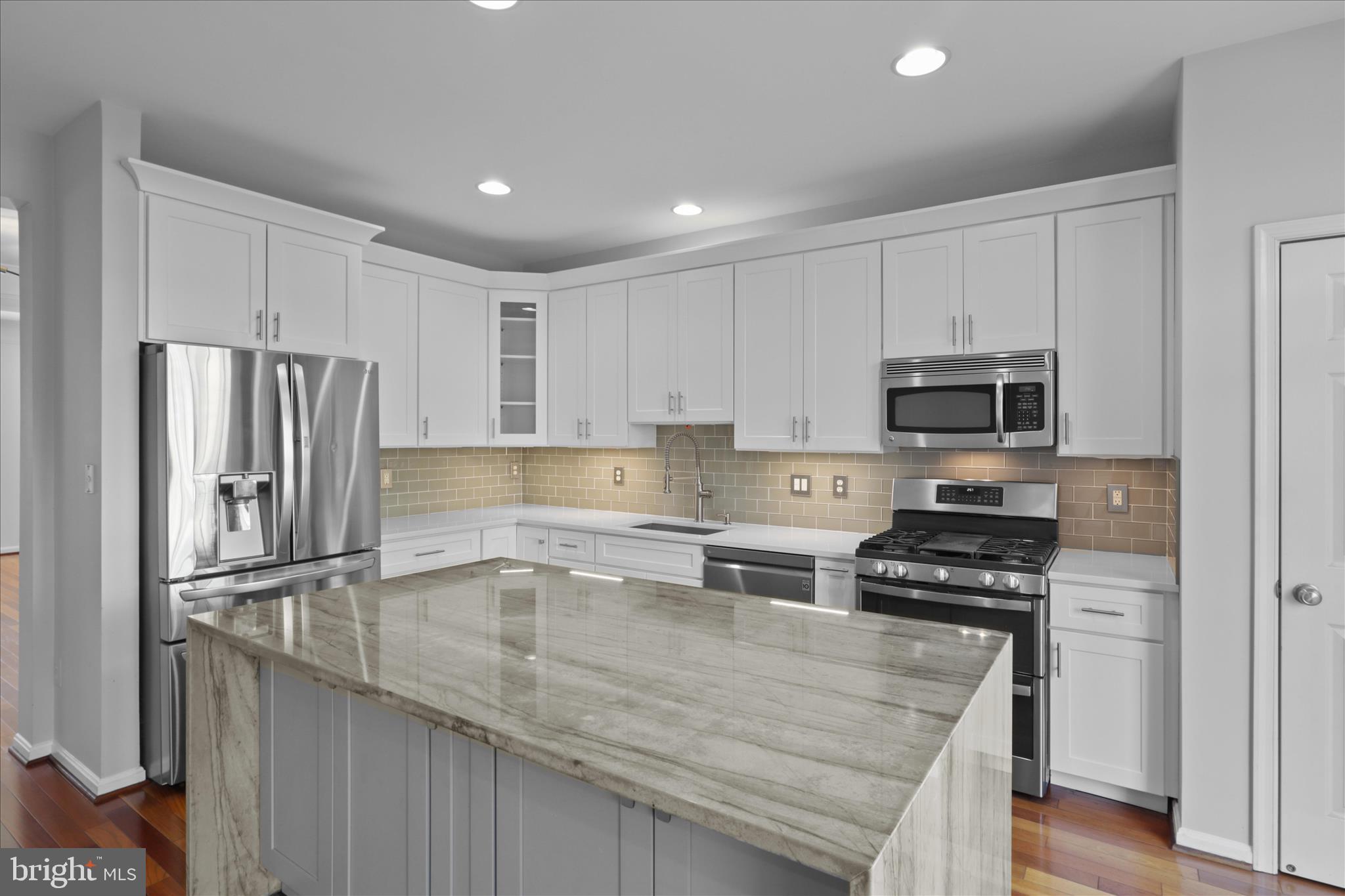 STONE RIDGE - Residential