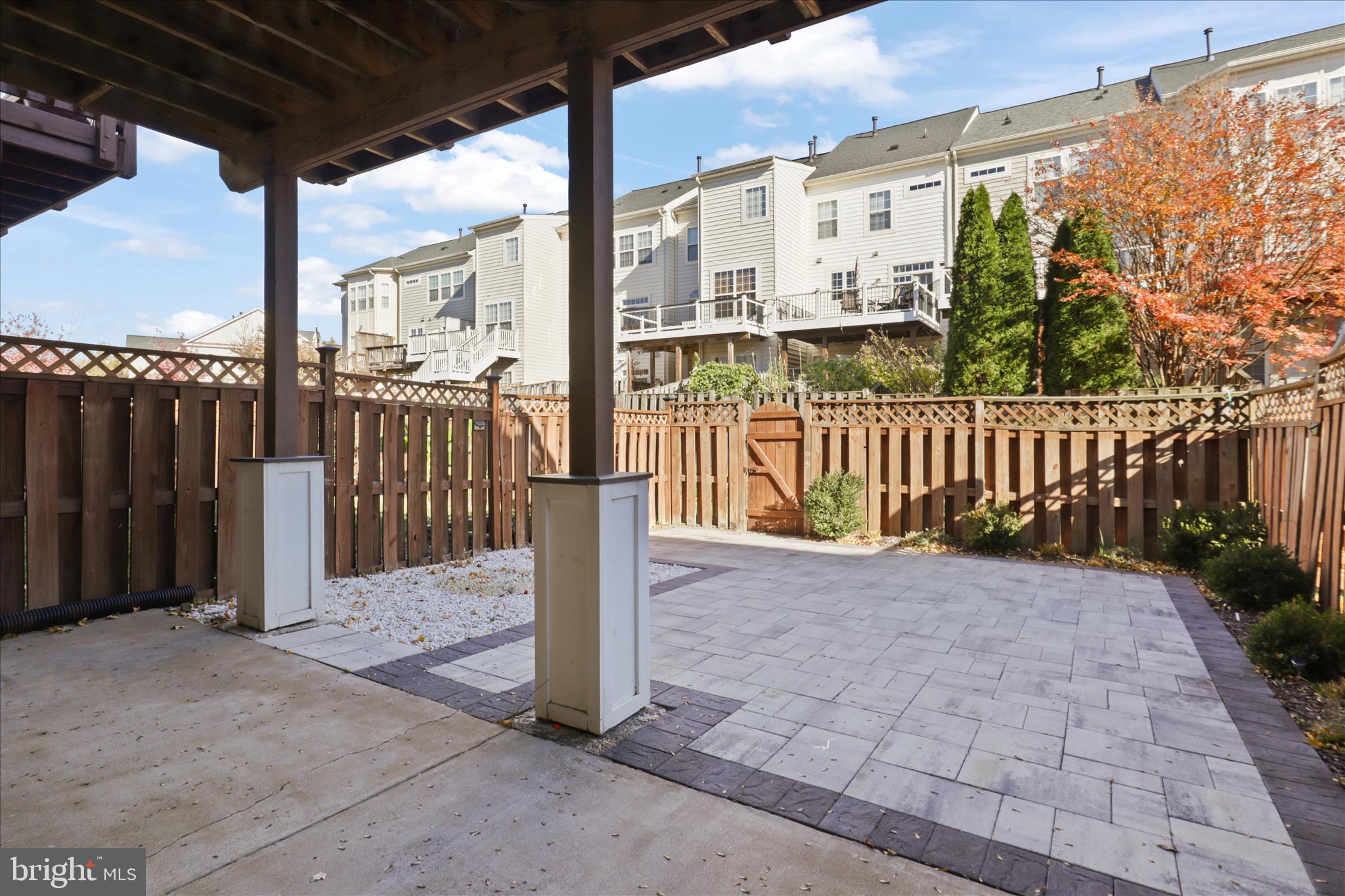 STONE RIDGE - Residential