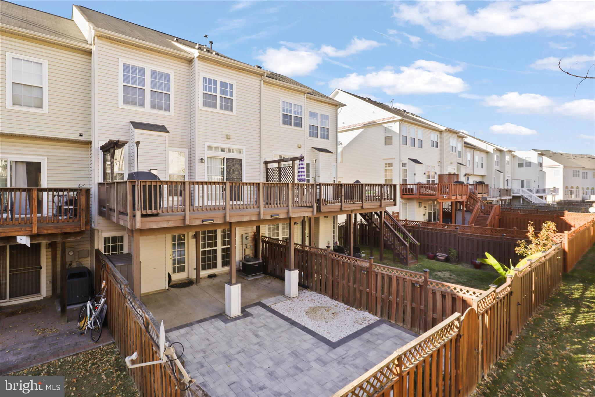 STONE RIDGE - Residential