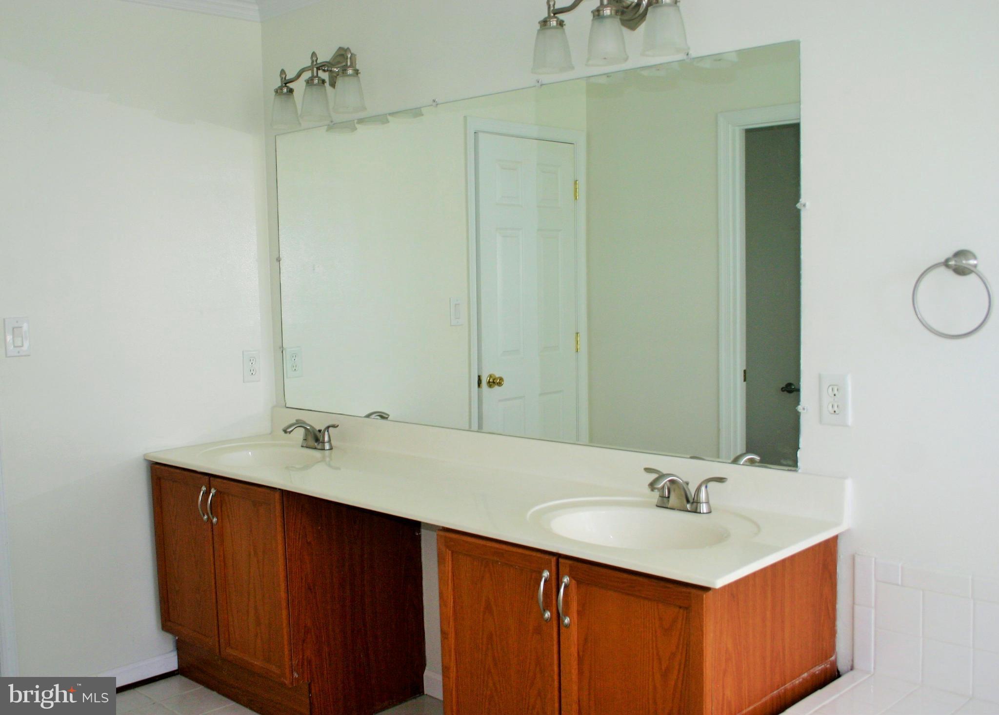 SPRUCE HILL ESTATES - Residential