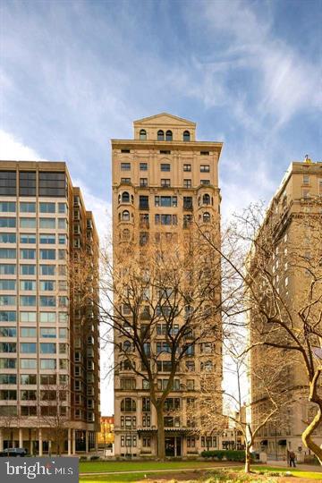 RITTENHOUSE SQUARE - Residential