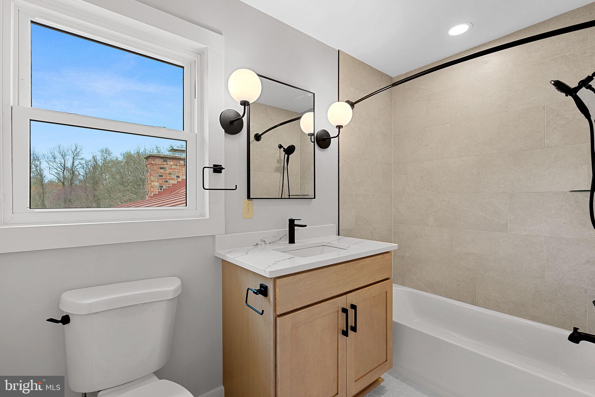 BLUE RIDGE CHASE - Residential Lease