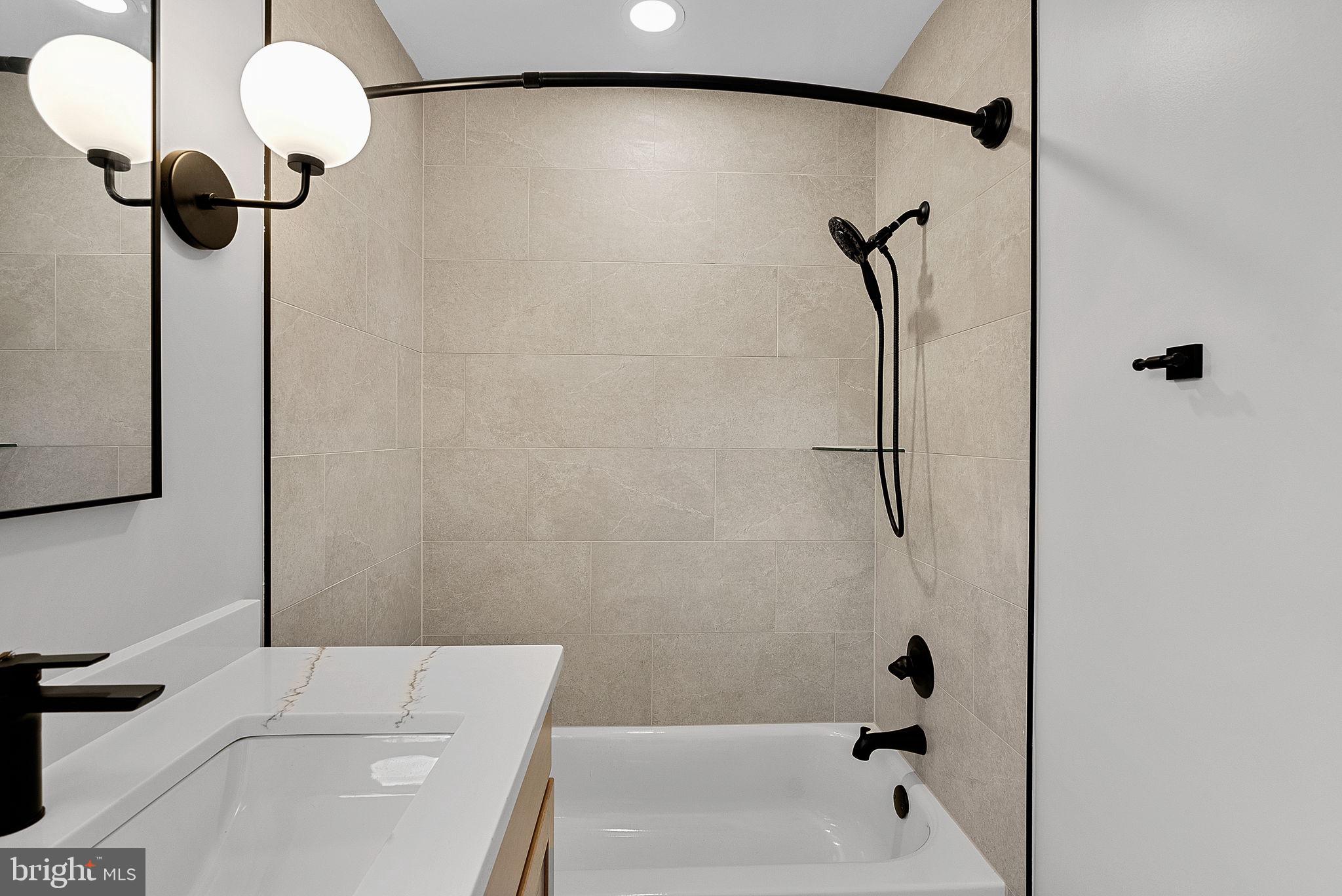 BLUE RIDGE CHASE - Residential Lease