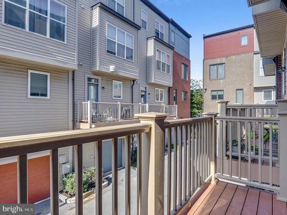 HYATTSVILLE ARTS DISTRICT - Residential