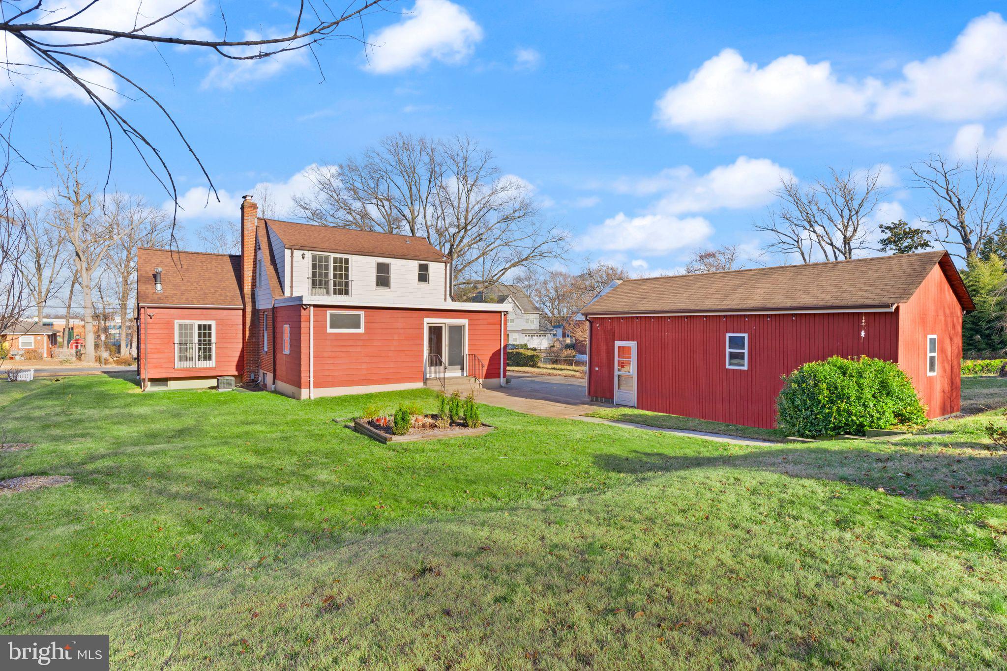 TEMPLE VIEW - Residential