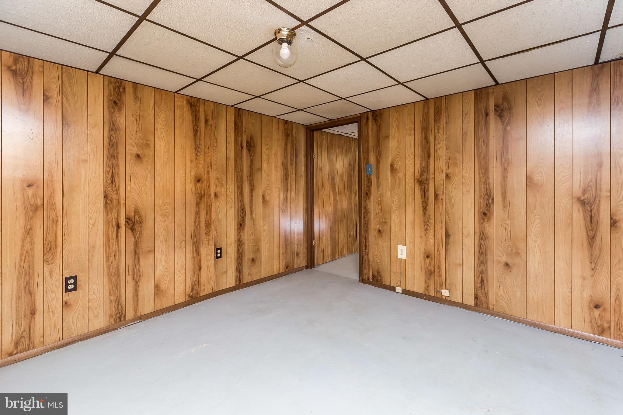 LOCUST POINT - Residential Lease