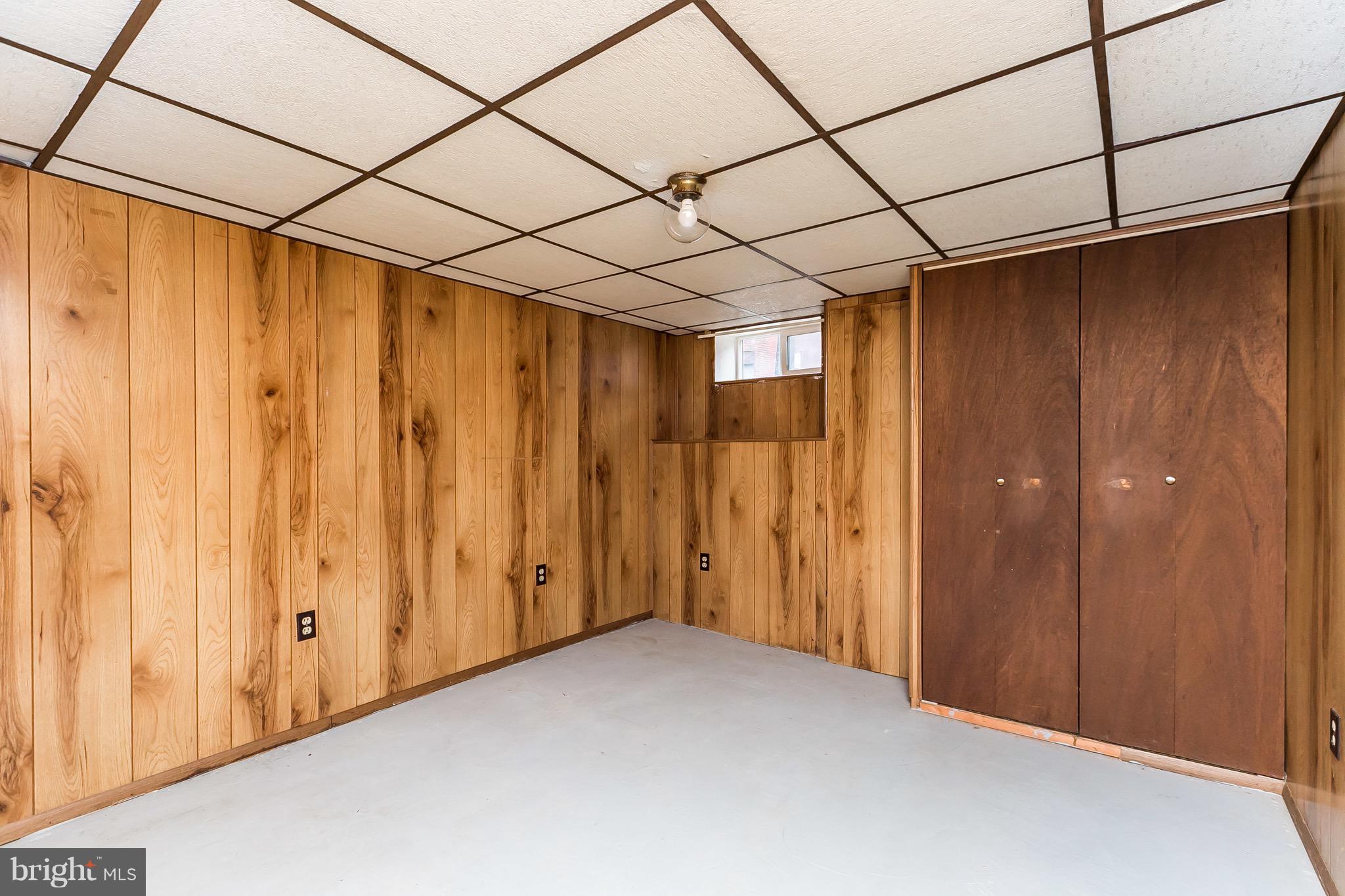 LOCUST POINT - Residential Lease