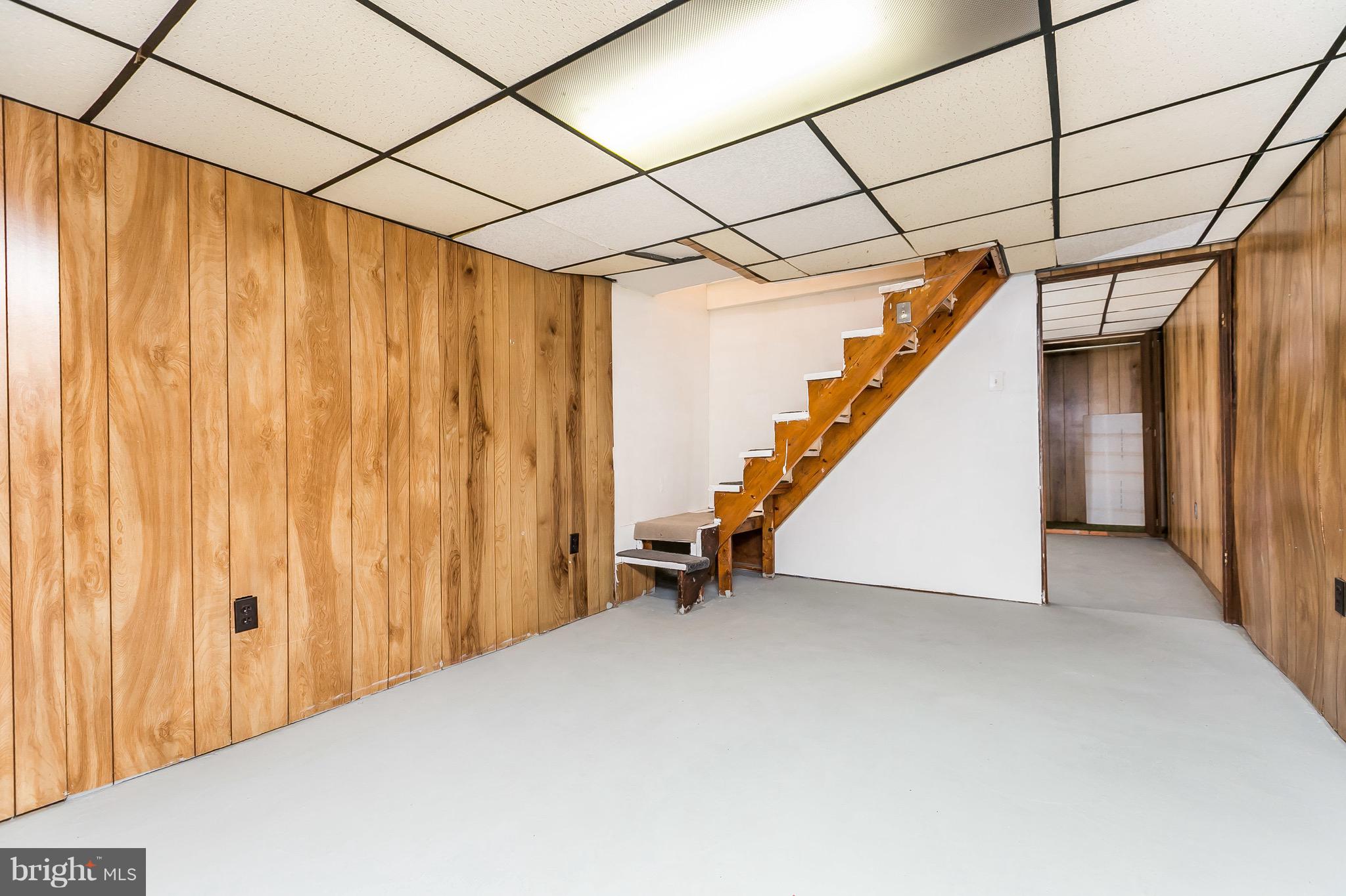 LOCUST POINT - Residential Lease