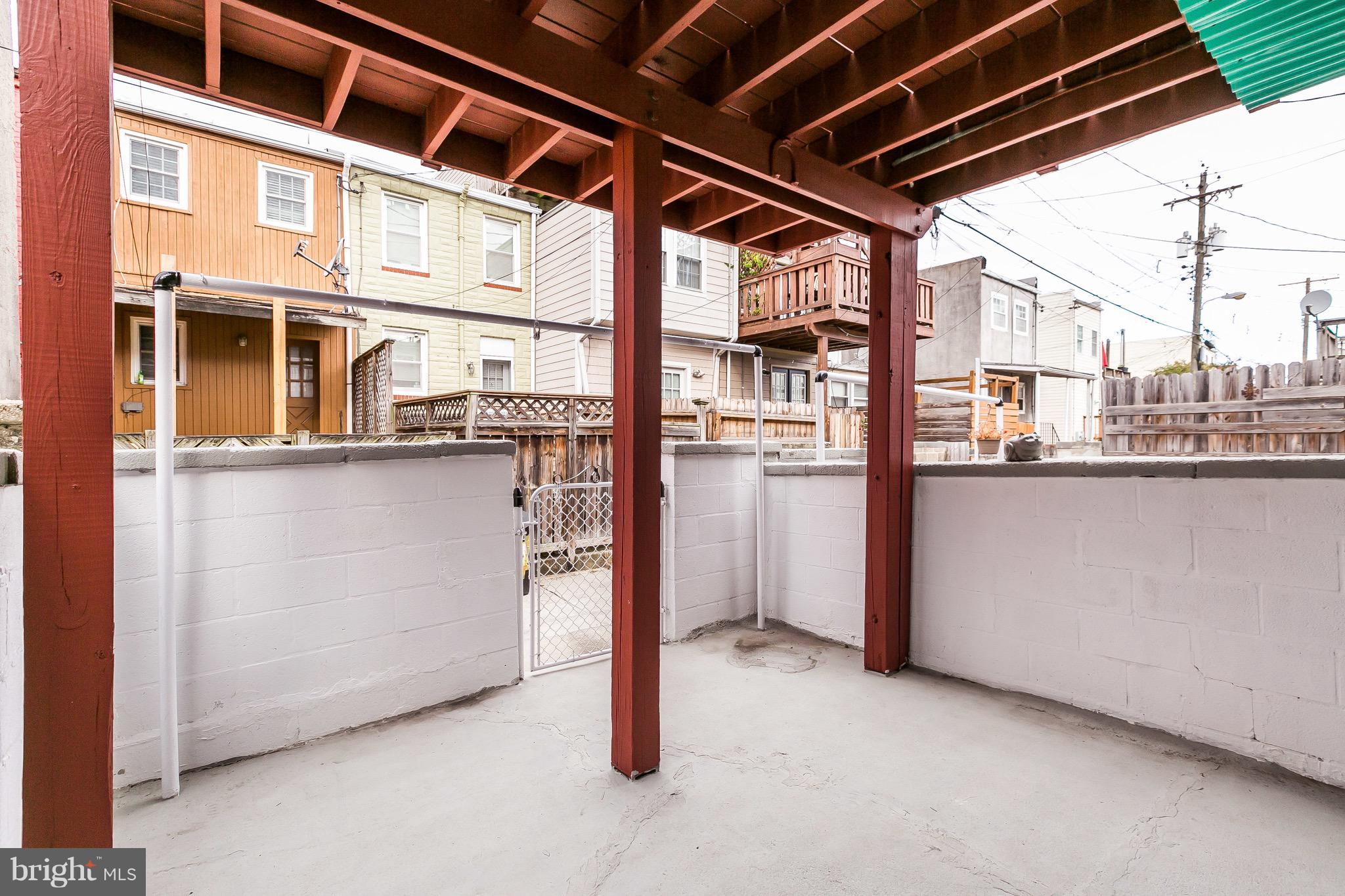 LOCUST POINT - Residential Lease