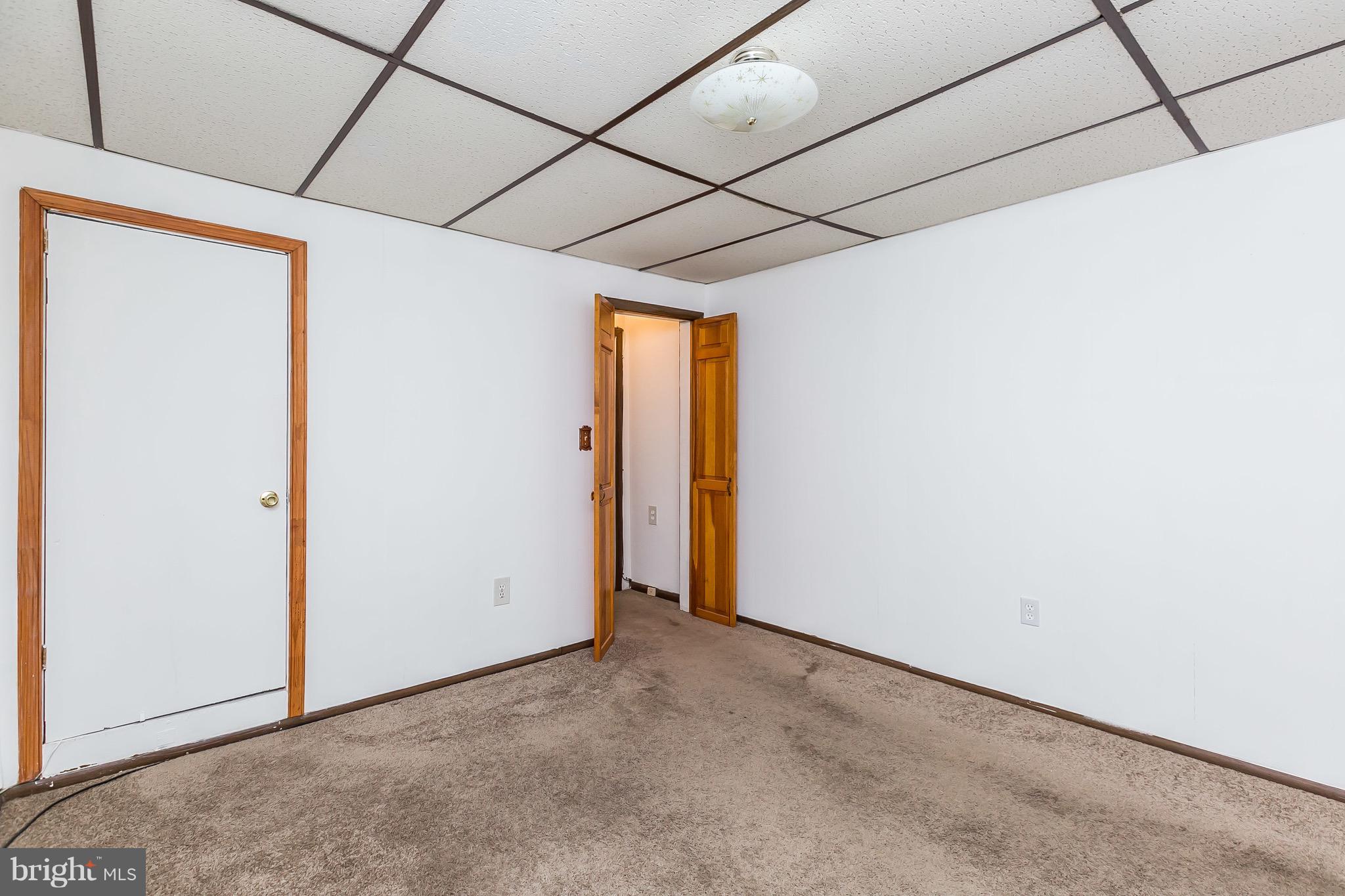 LOCUST POINT - Residential Lease