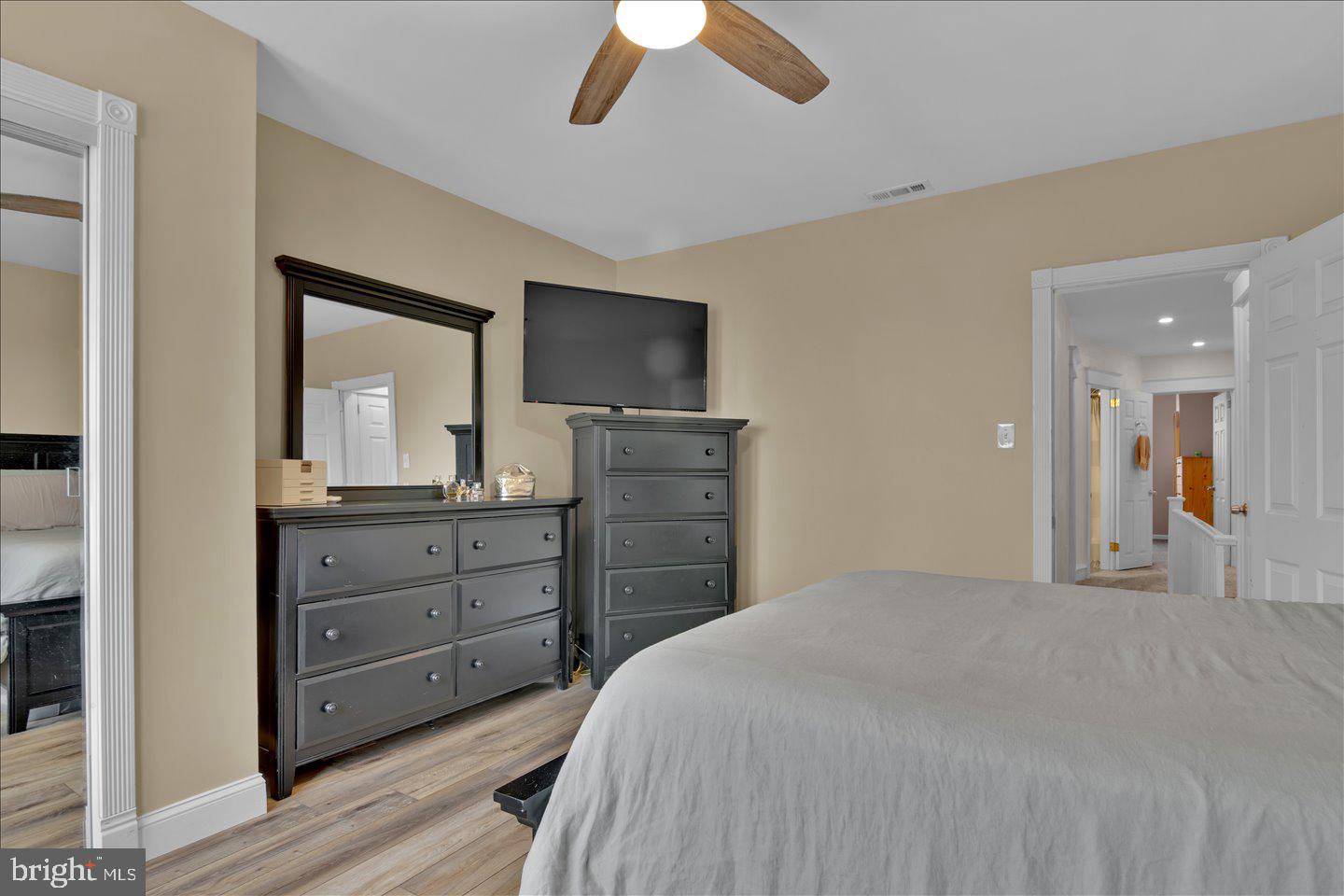 PORT RICHMOND - Residential