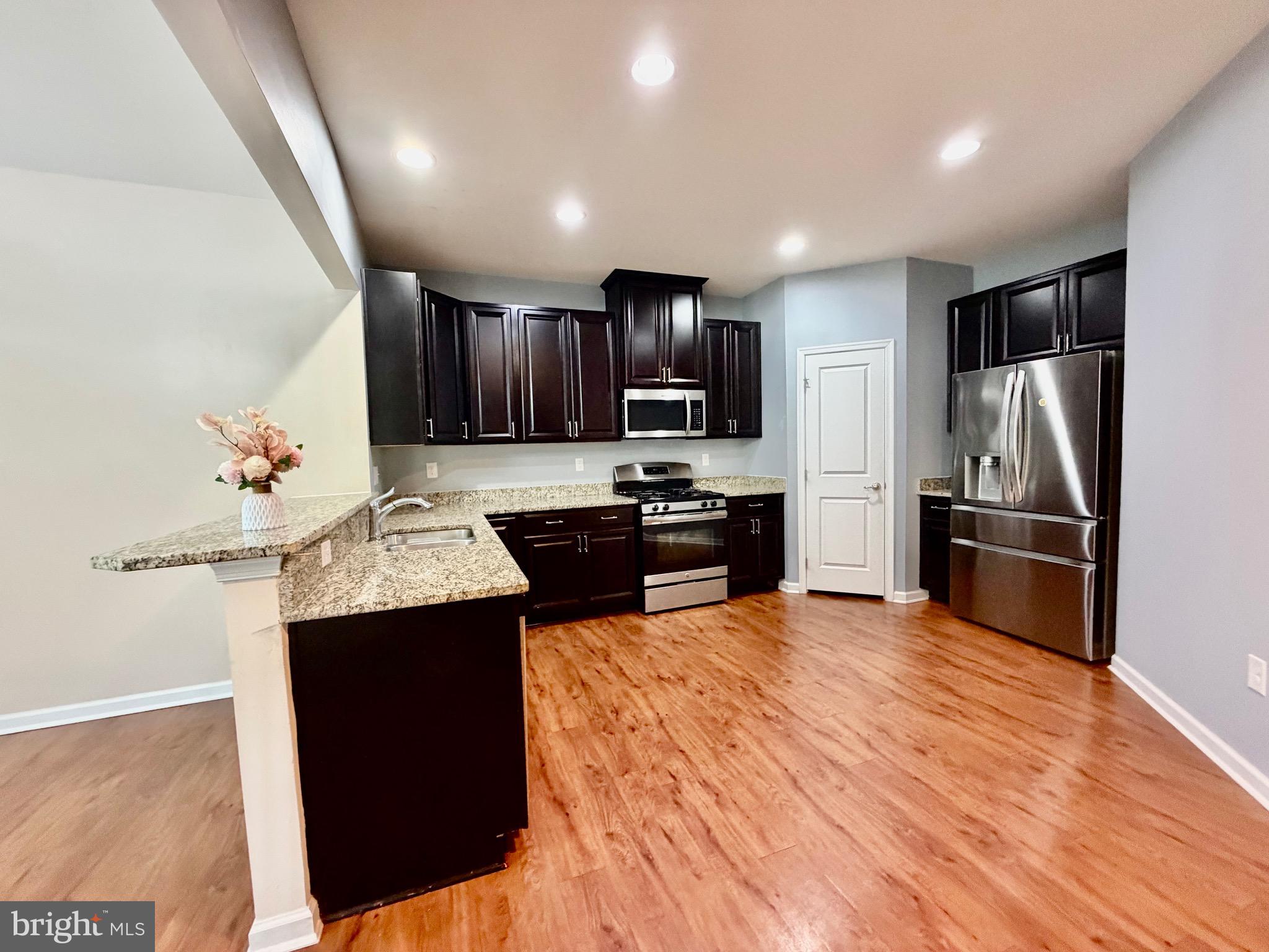 101 ALEXANDREAS COURT 1