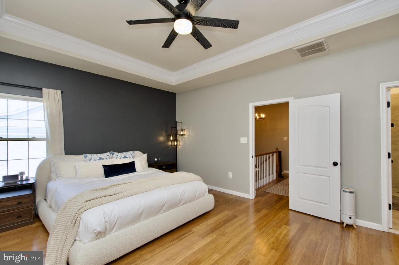 HAWTHORNE - Residential Lease