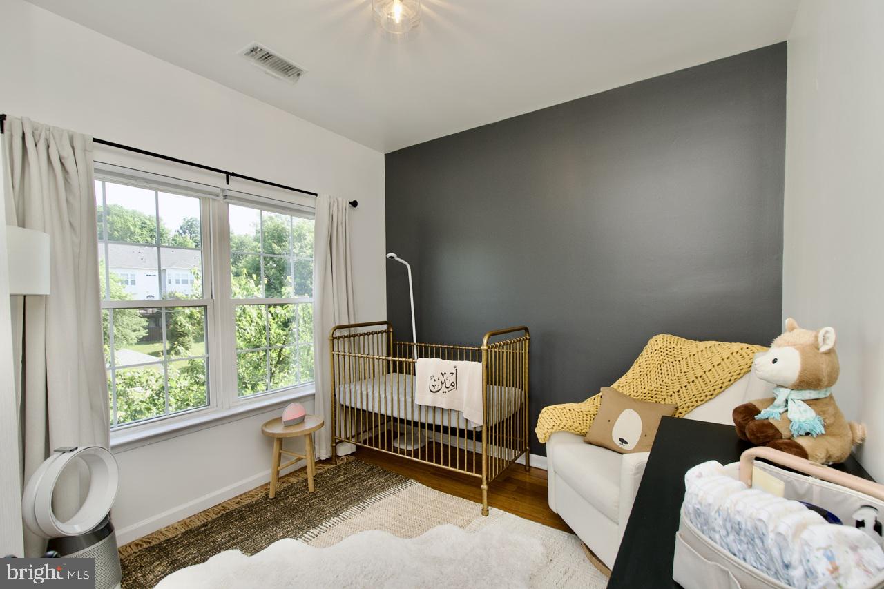 HAWTHORNE - Residential Lease