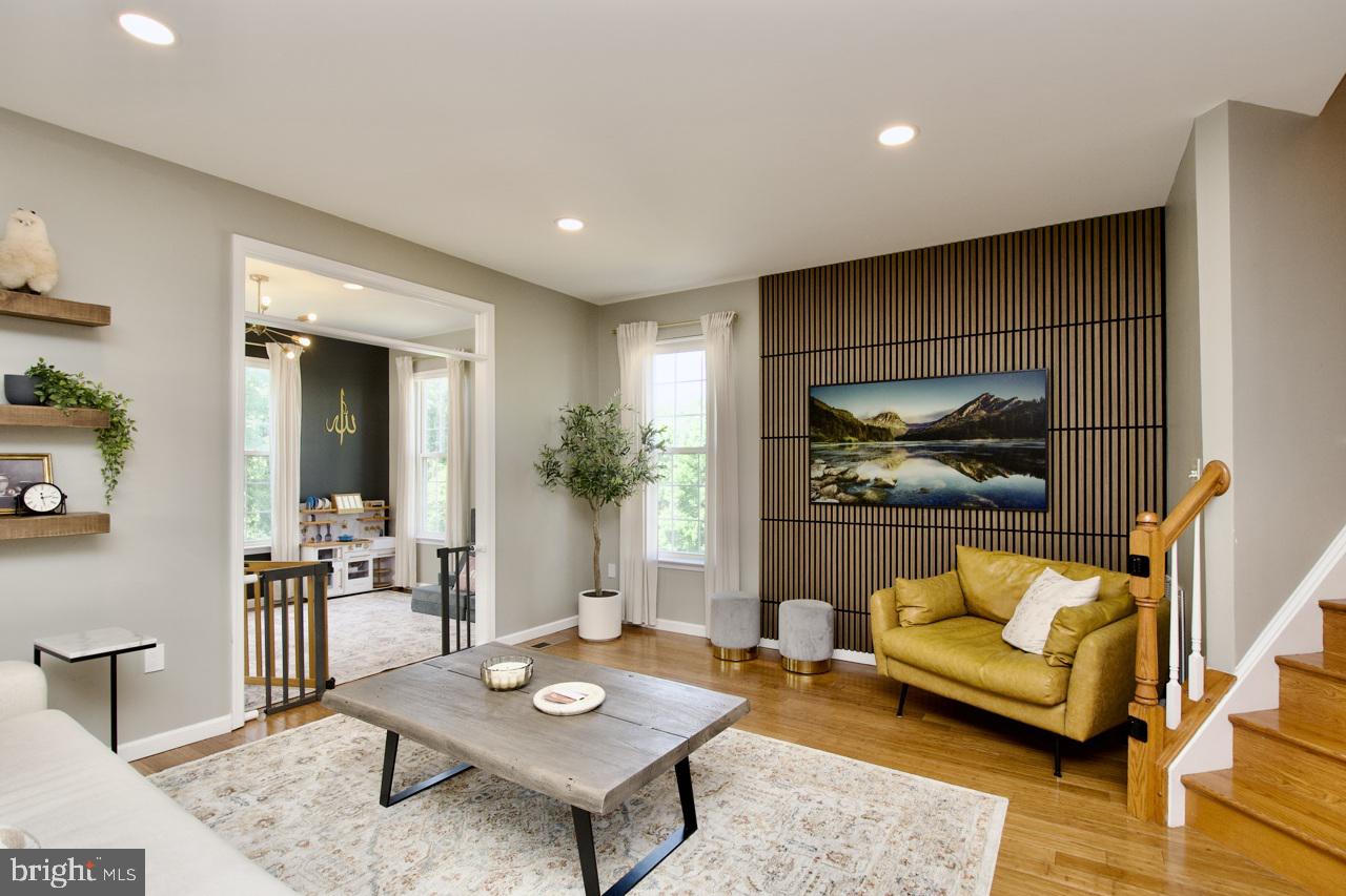 6891 ROLLING CREEK WAY