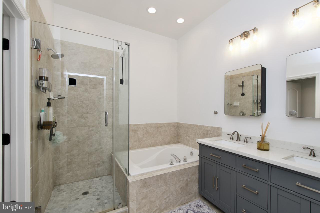 HAWTHORNE - Residential Lease