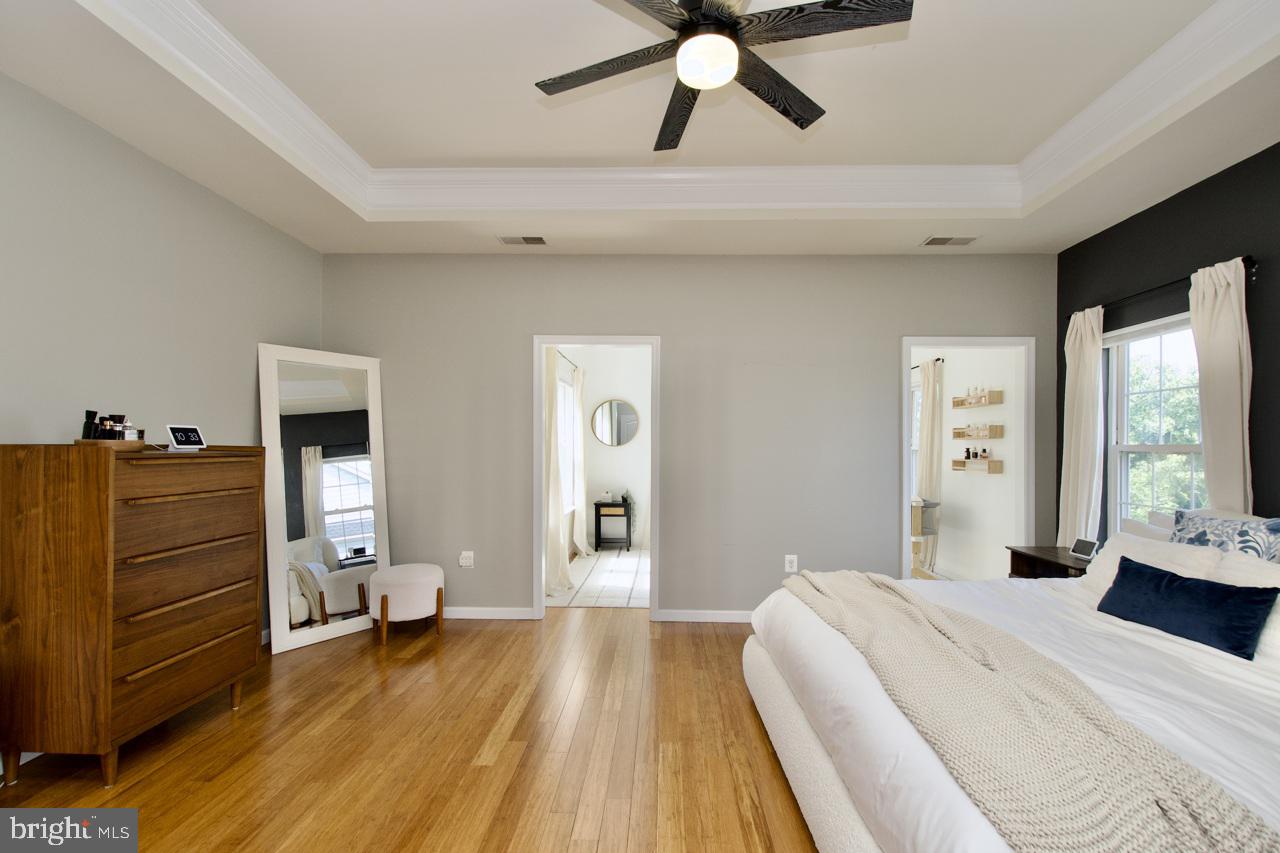 HAWTHORNE - Residential Lease