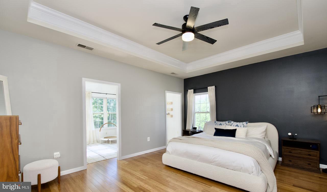 HAWTHORNE - Residential Lease