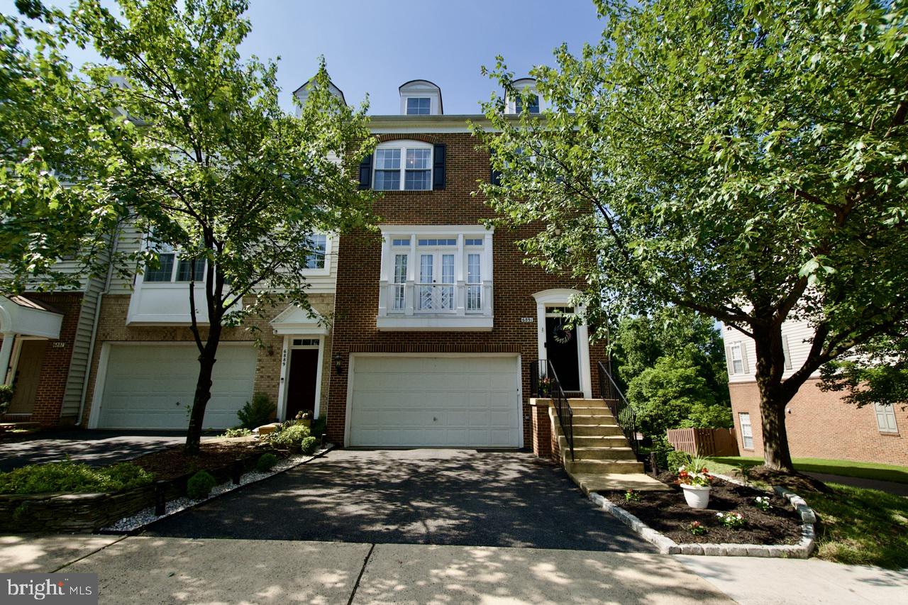 HAWTHORNE - Residential Lease