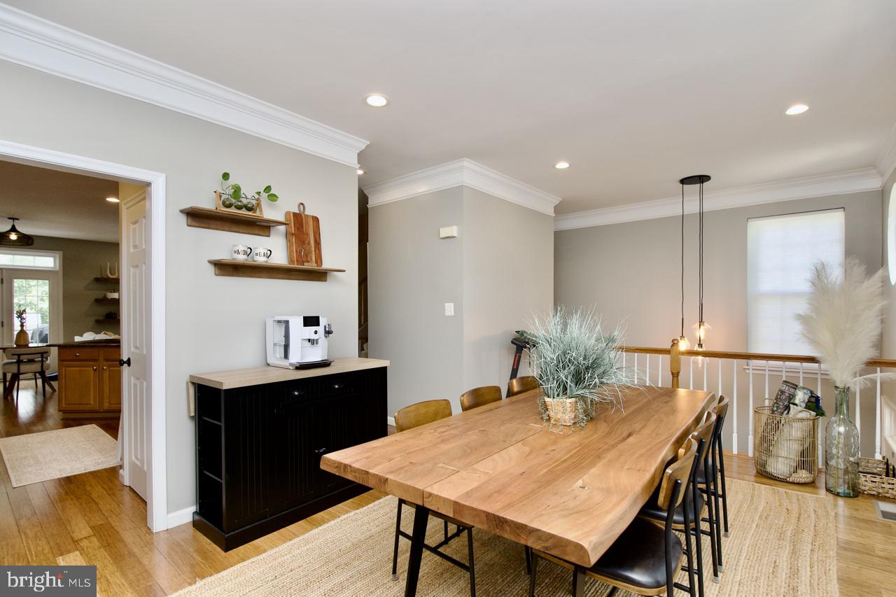 HAWTHORNE - Residential Lease