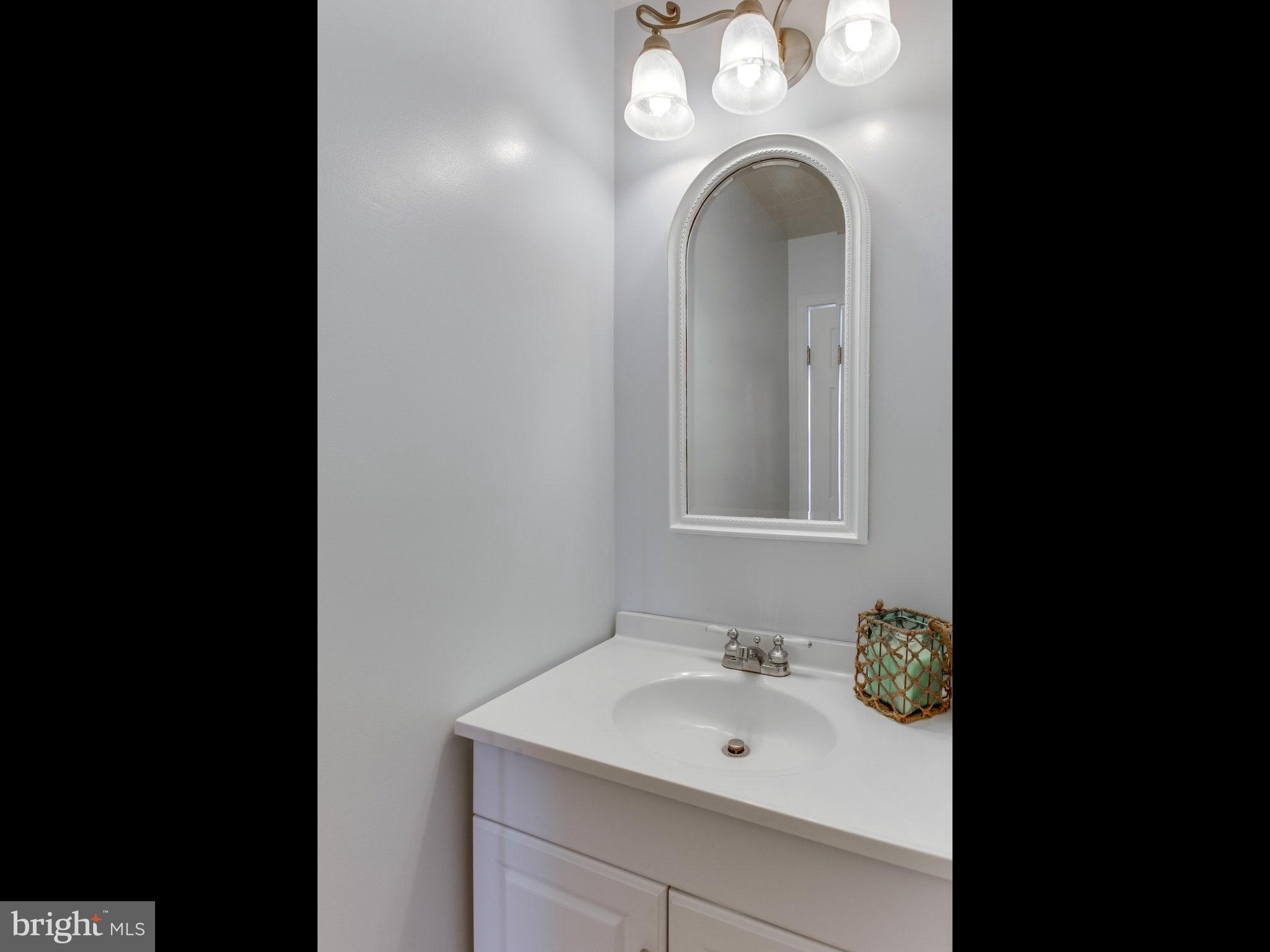 LAKE BRADDOCK - Residential