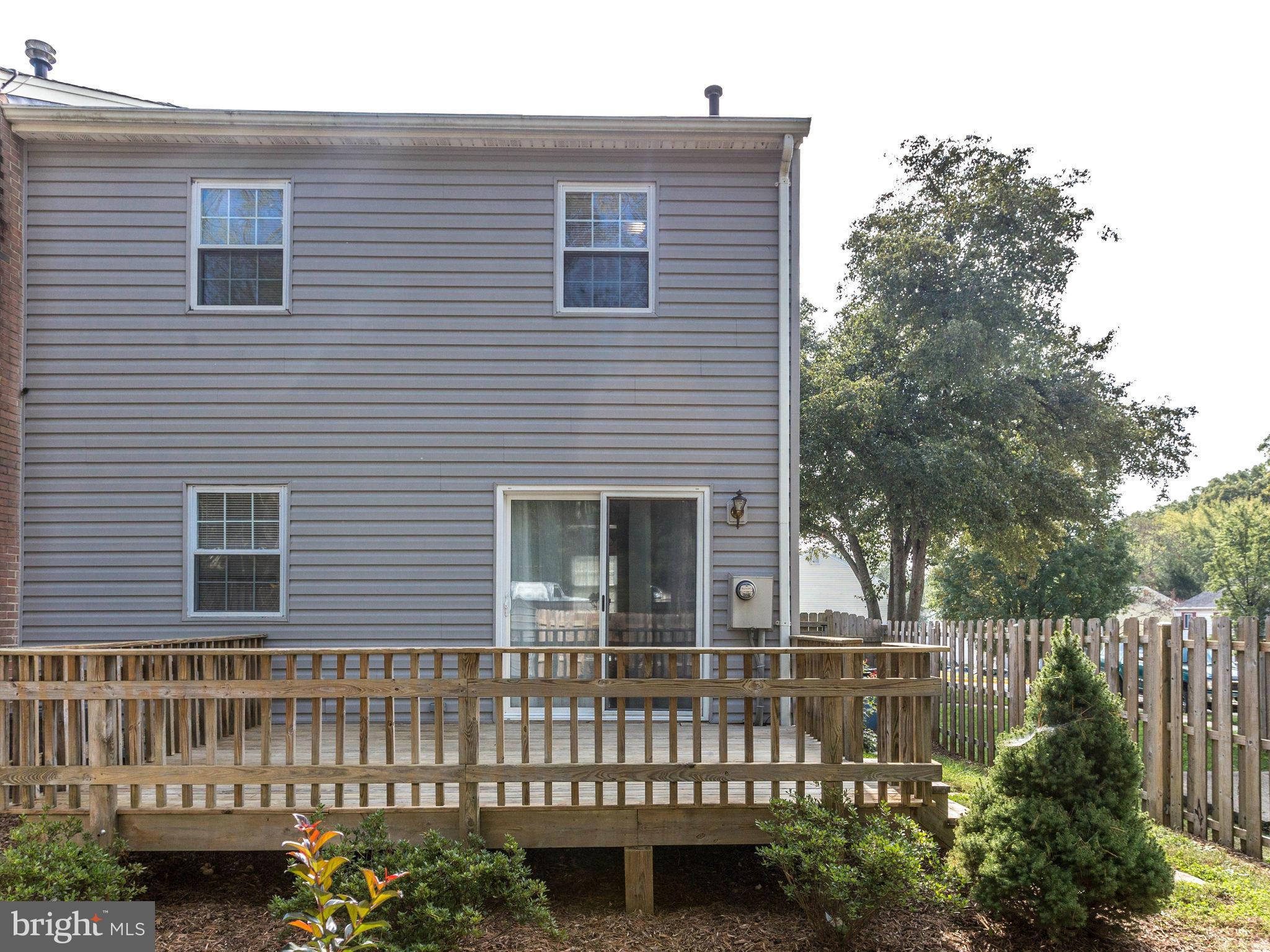 LAKE BRADDOCK - Residential