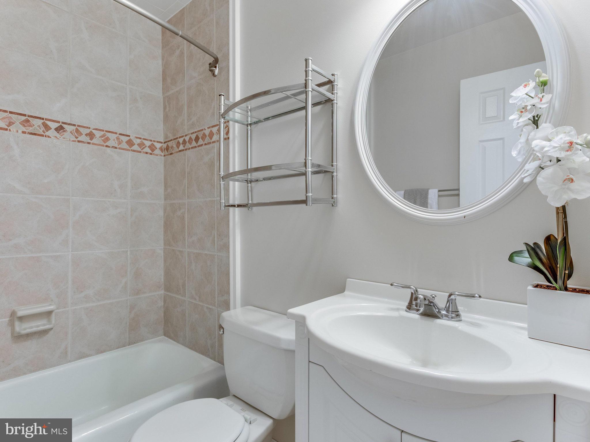 LAKE BRADDOCK - Residential