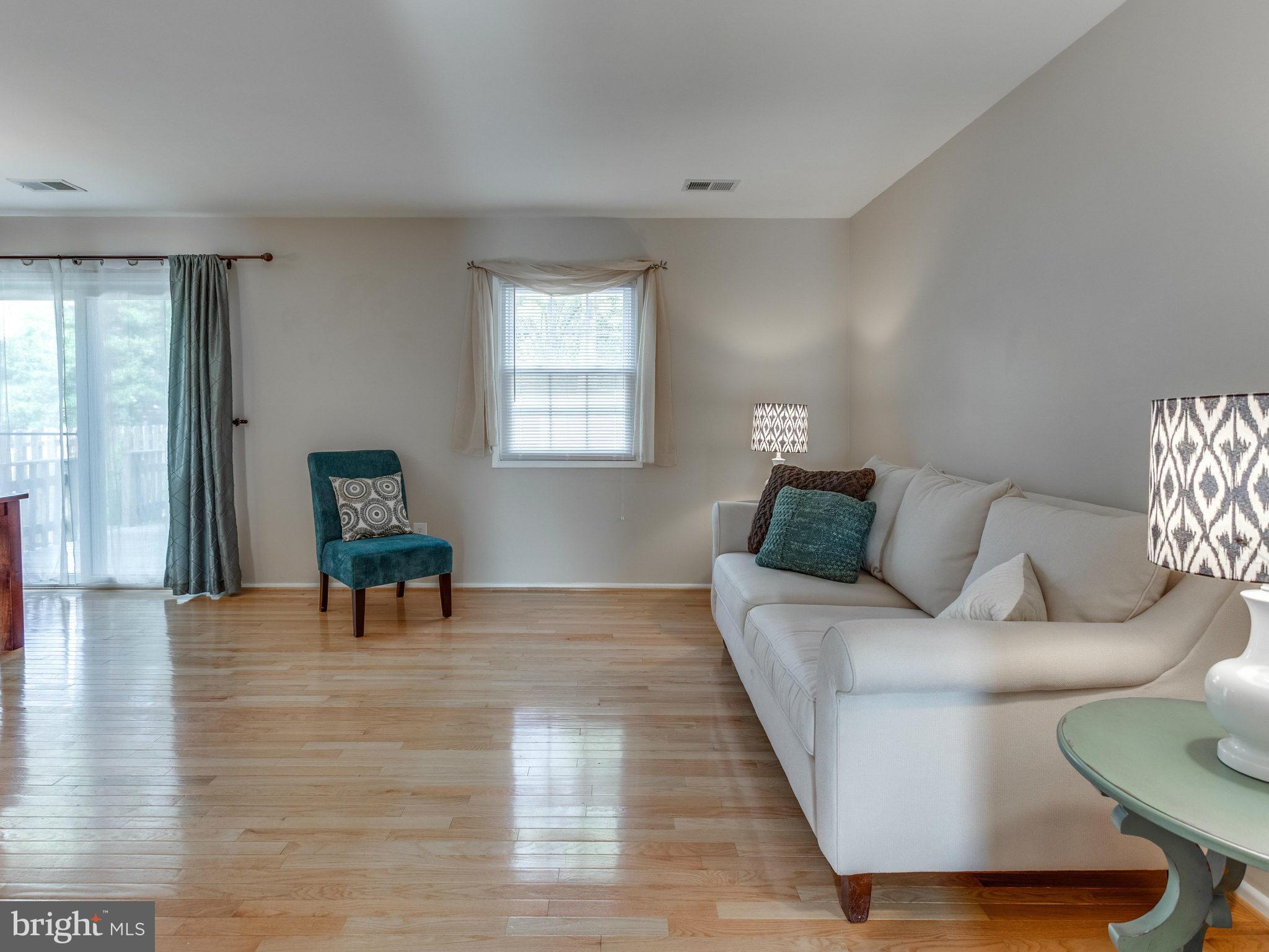 LAKE BRADDOCK - Residential