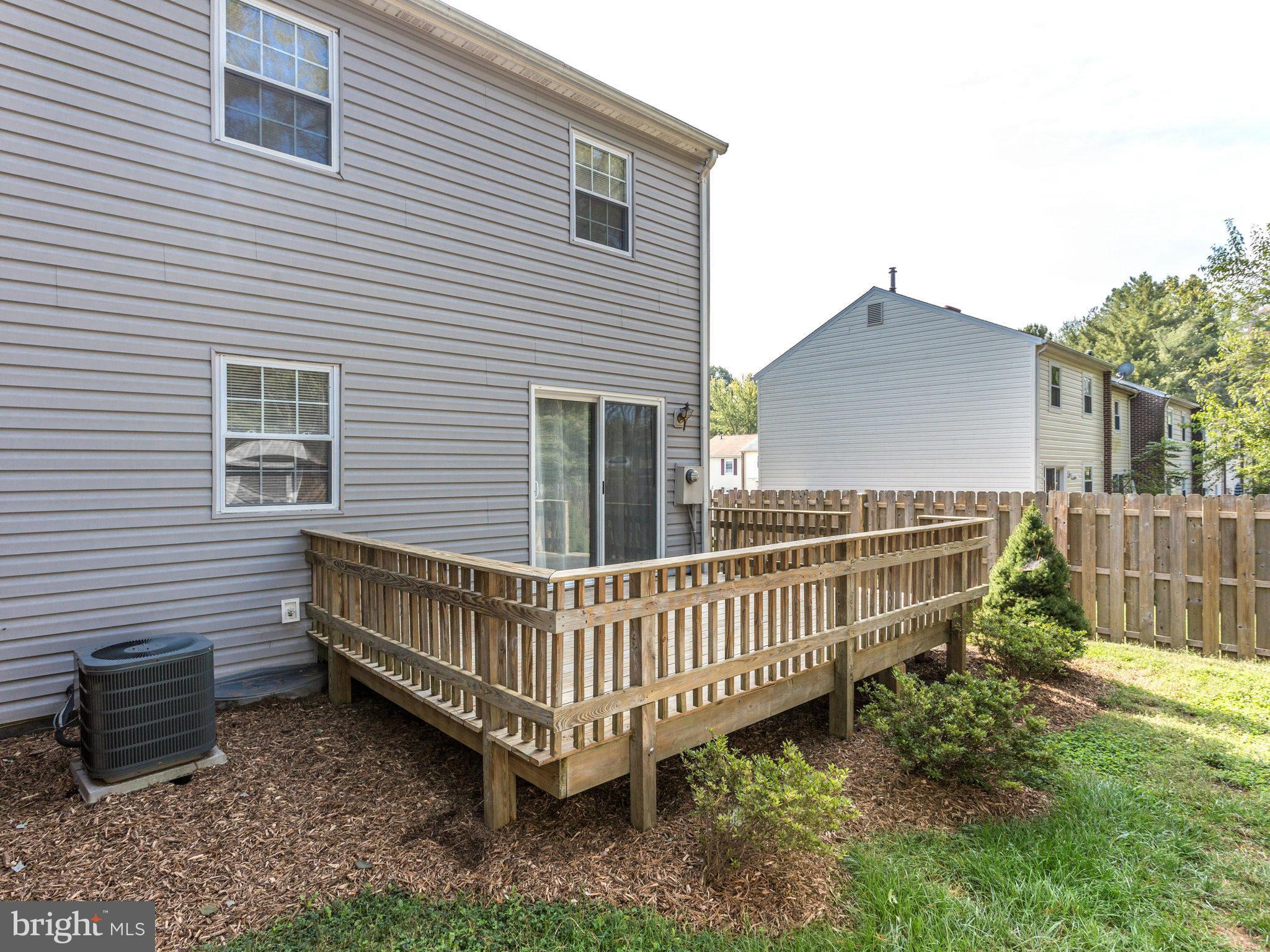 LAKE BRADDOCK - Residential