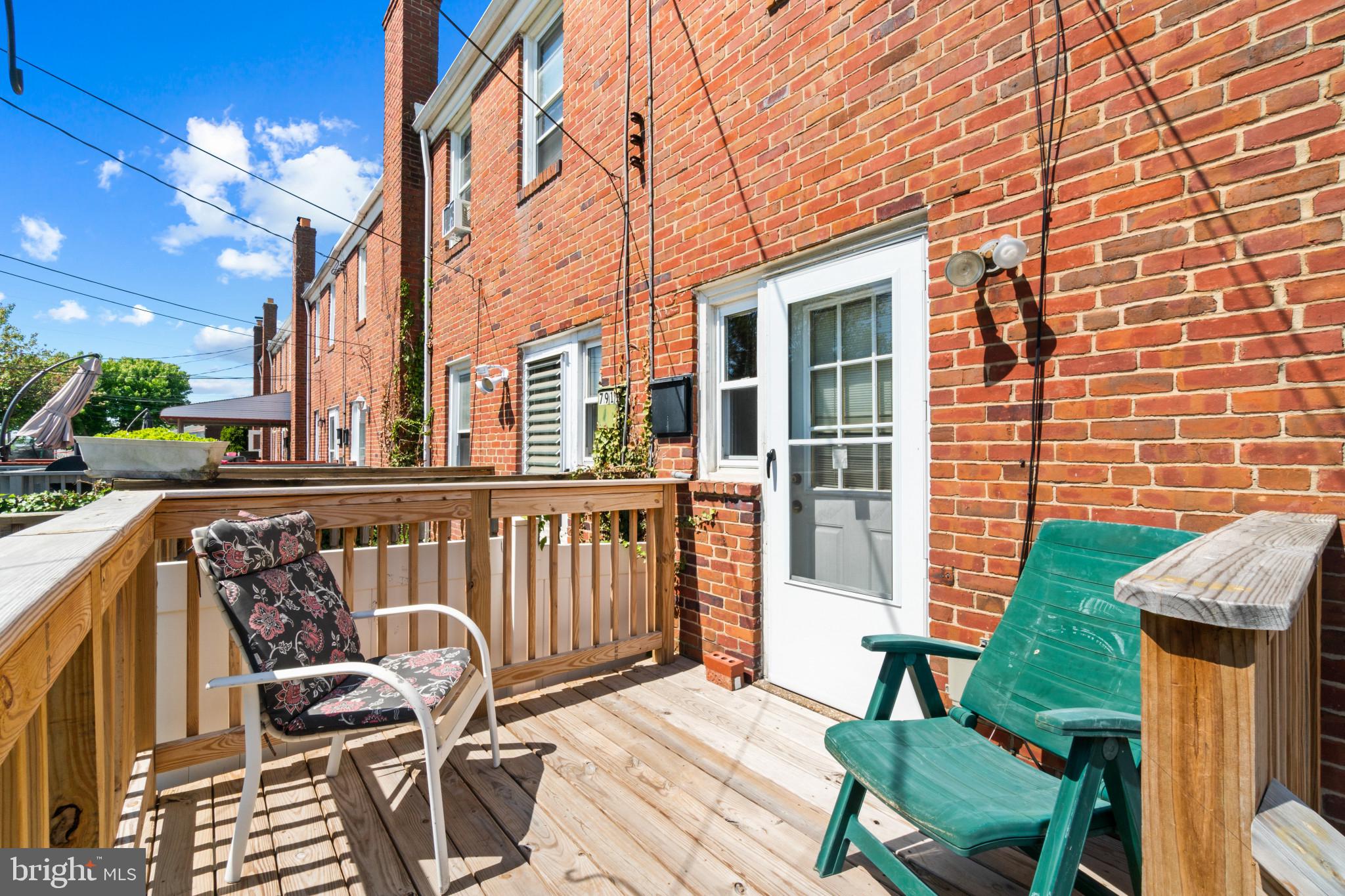 NORTH POINT VILLAGE - Residential