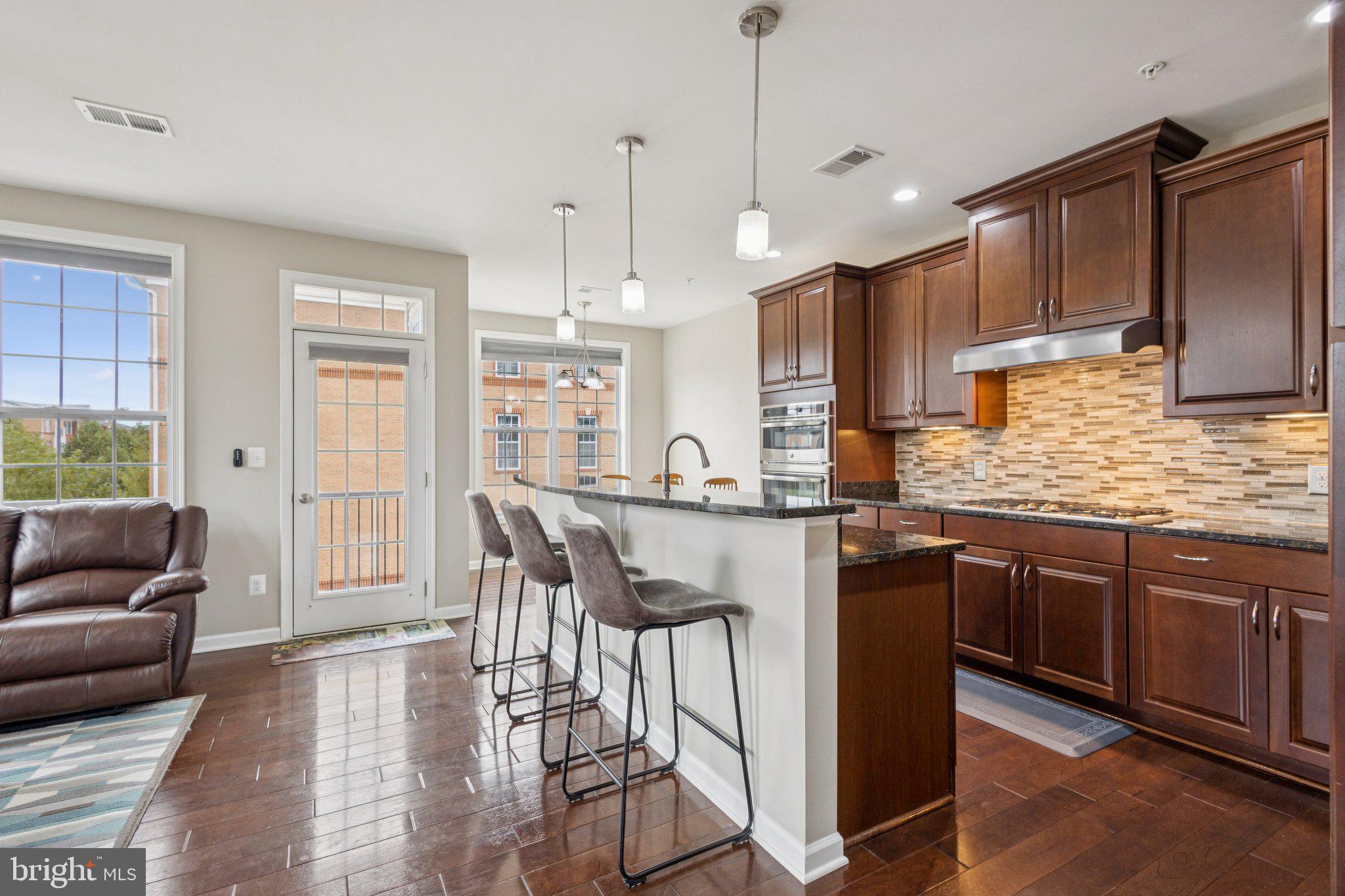 BUCKINGHAM AT LOUDOUN VALLEY - Residential