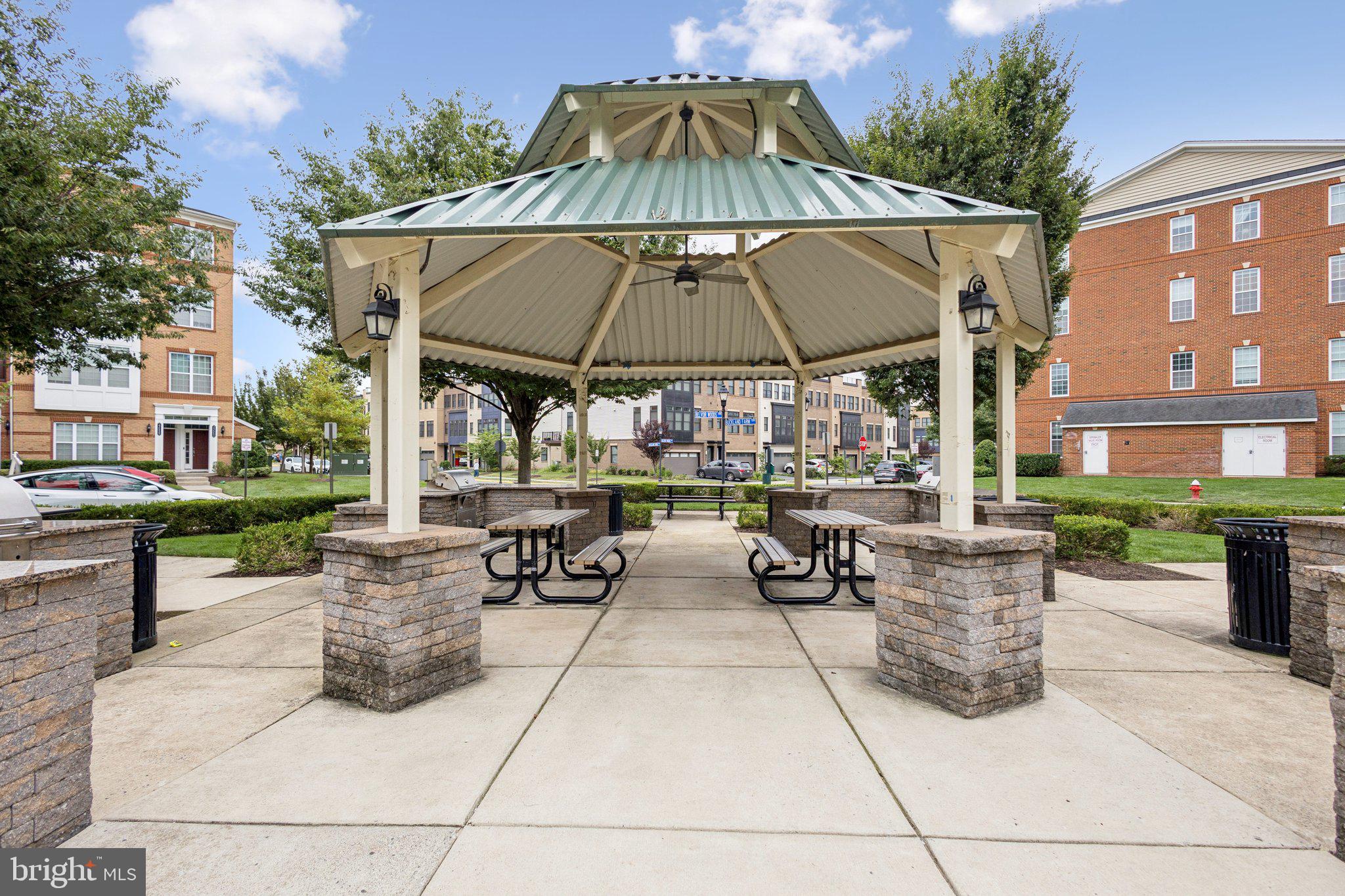 BUCKINGHAM AT LOUDOUN VALLEY - Residential