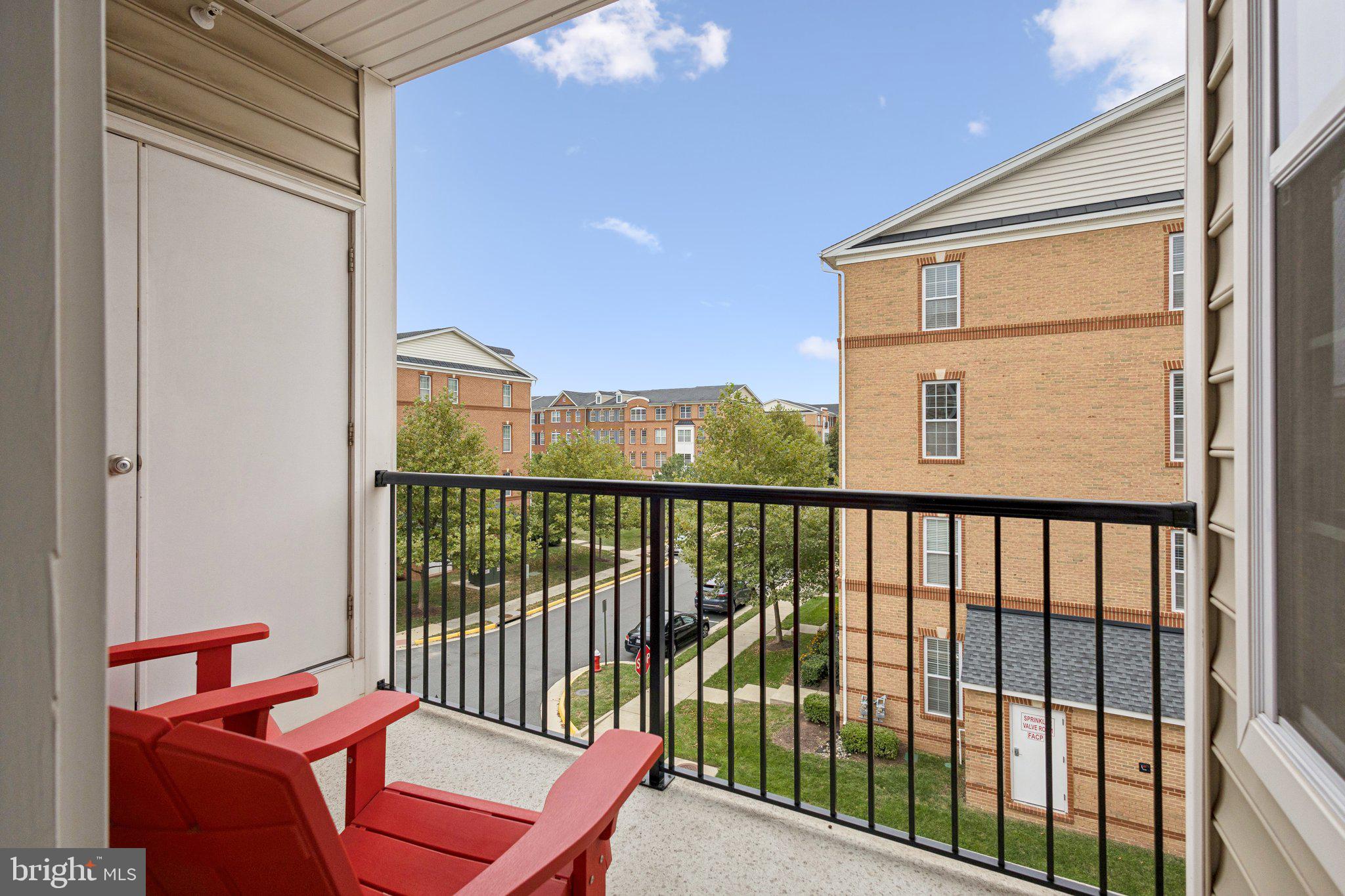 BUCKINGHAM AT LOUDOUN VALLEY - Residential