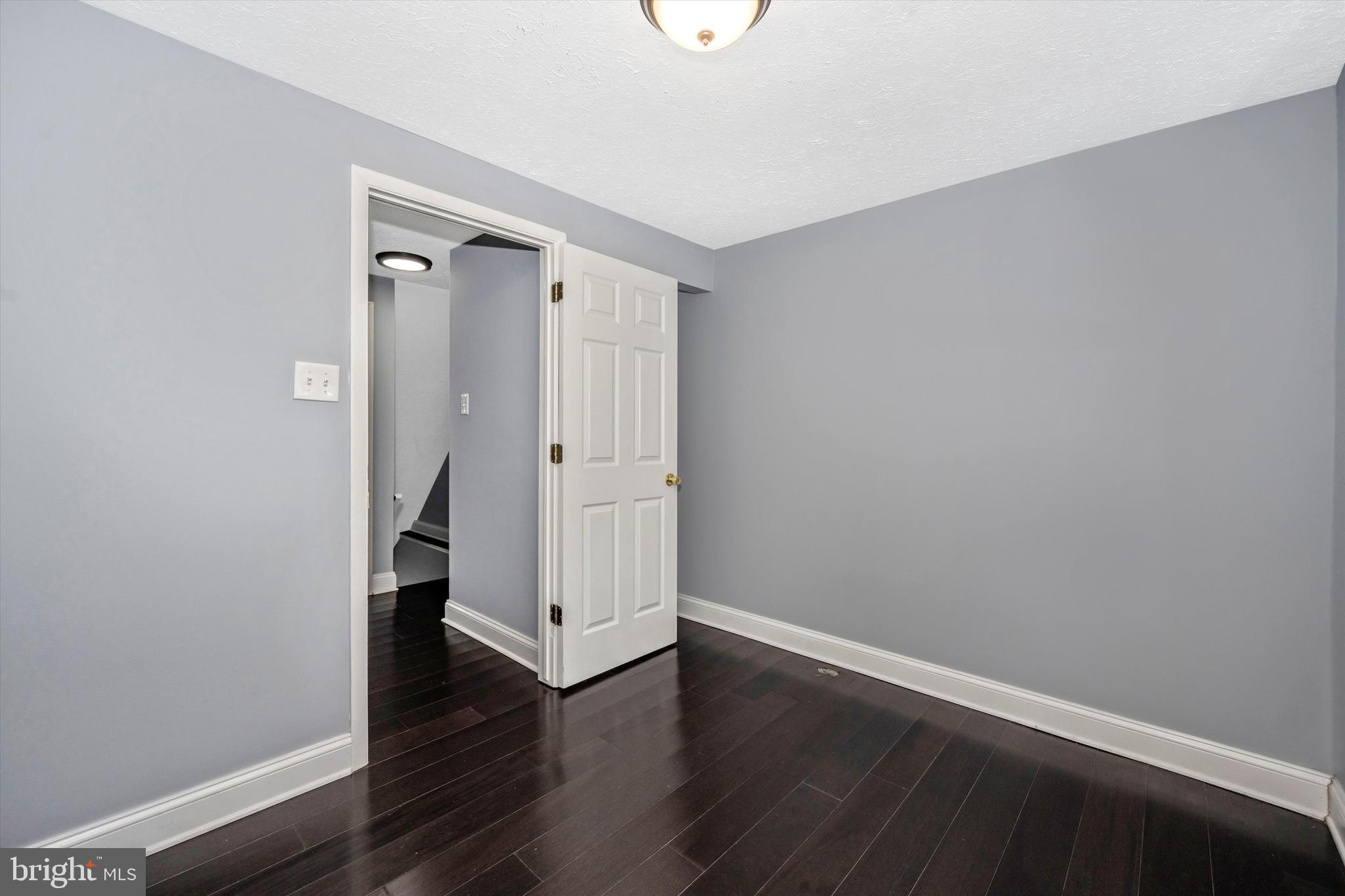 DAMASCUS VALLEY PARK - Residential