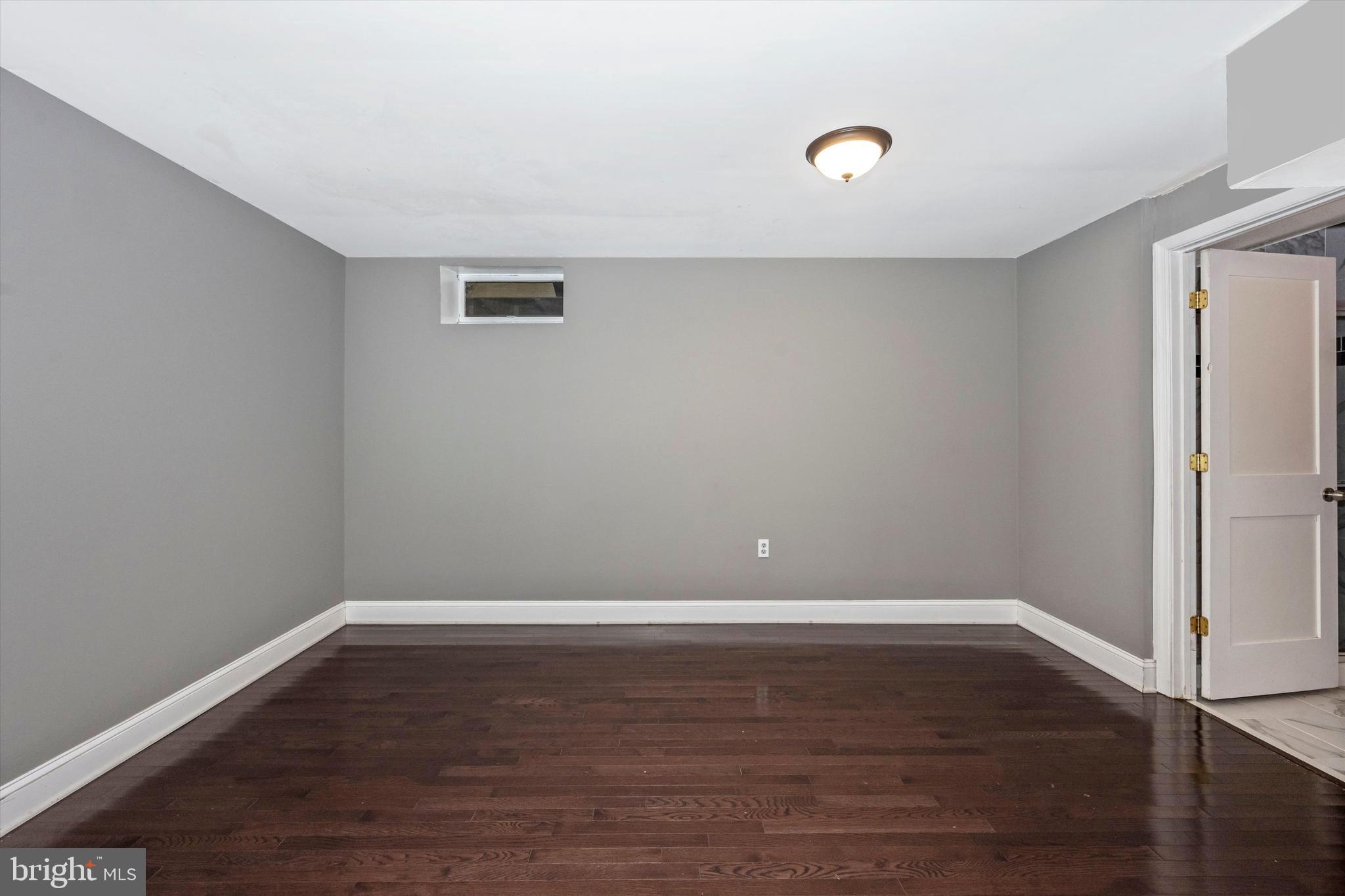 DAMASCUS VALLEY PARK - Residential