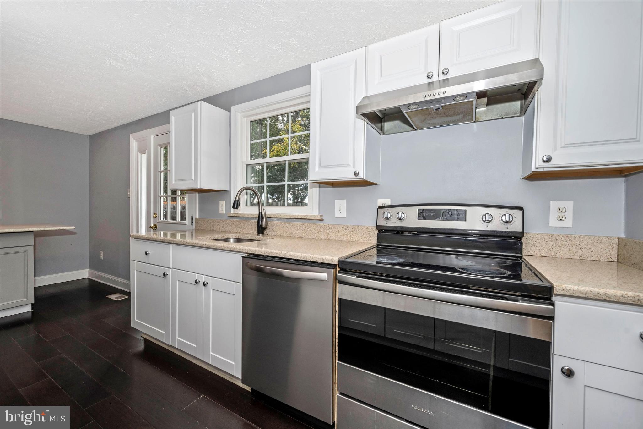 DAMASCUS VALLEY PARK - Residential