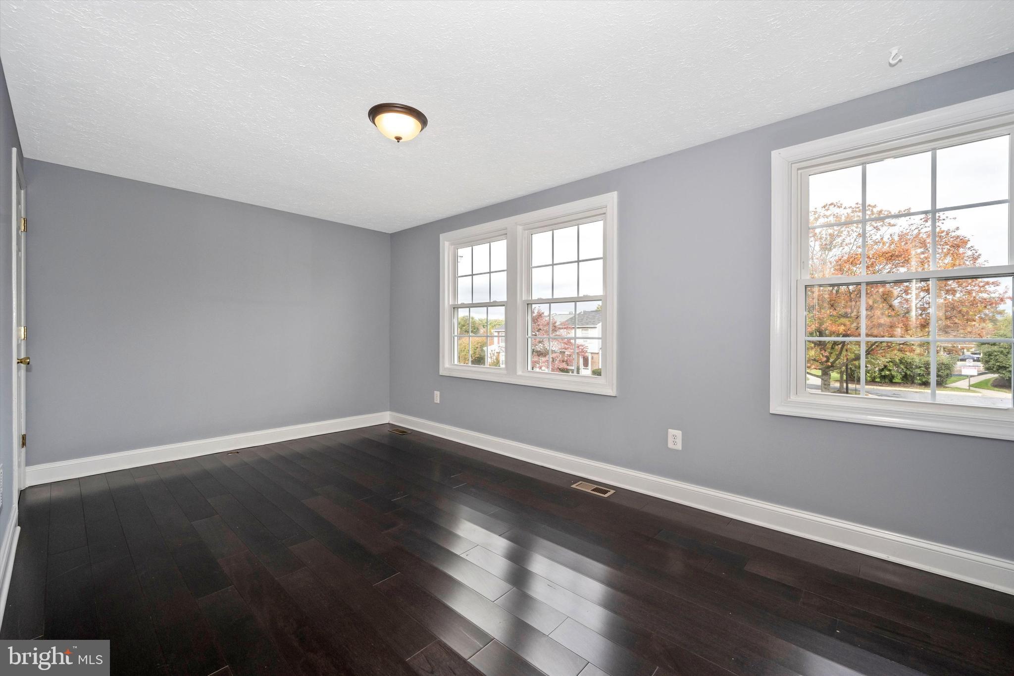 DAMASCUS VALLEY PARK - Residential