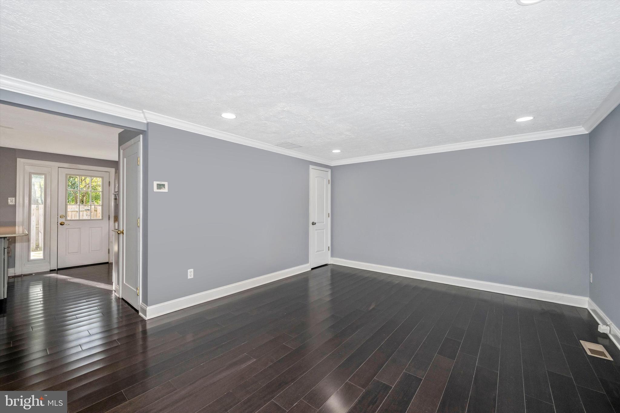 DAMASCUS VALLEY PARK - Residential