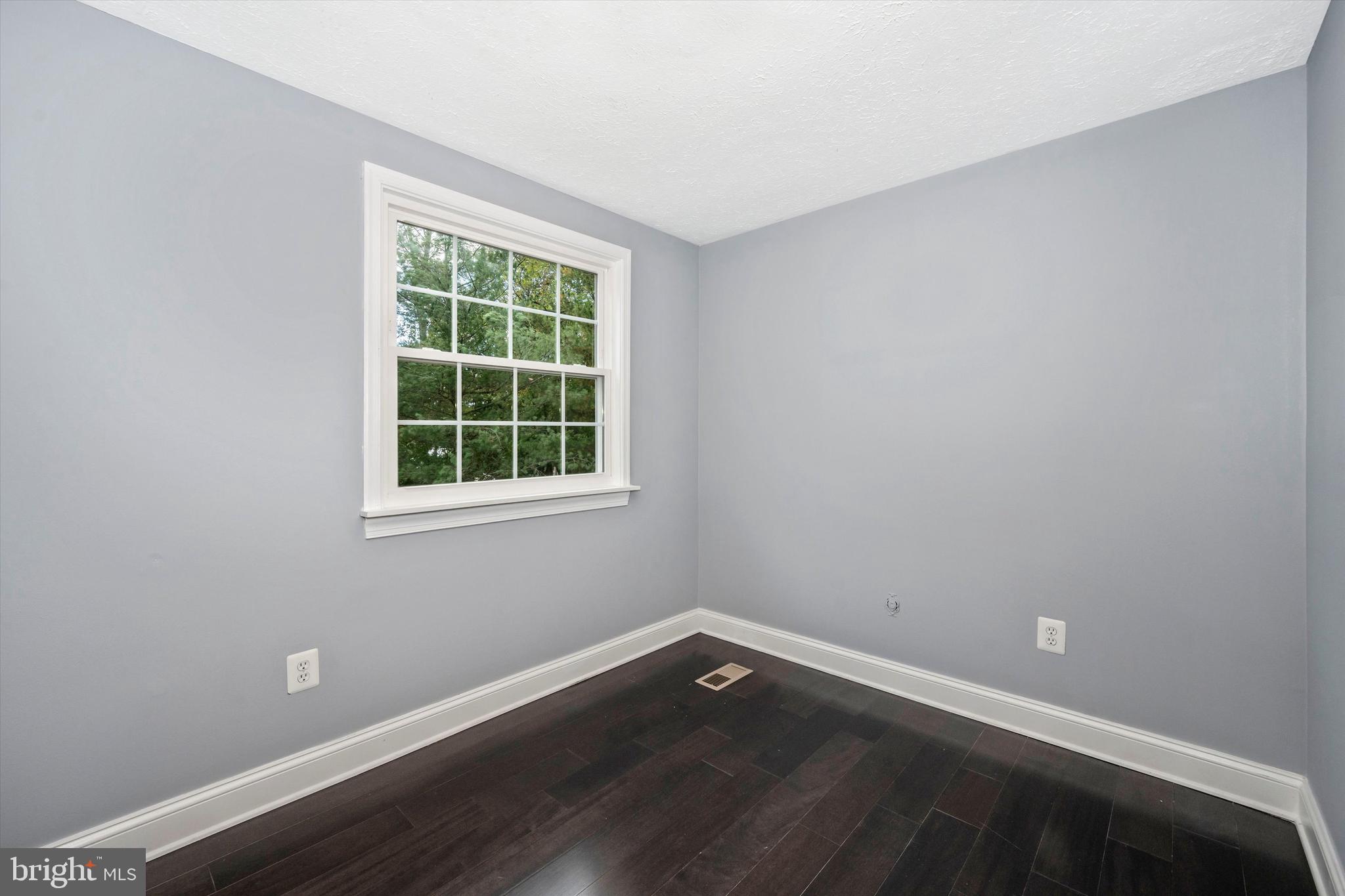 DAMASCUS VALLEY PARK - Residential