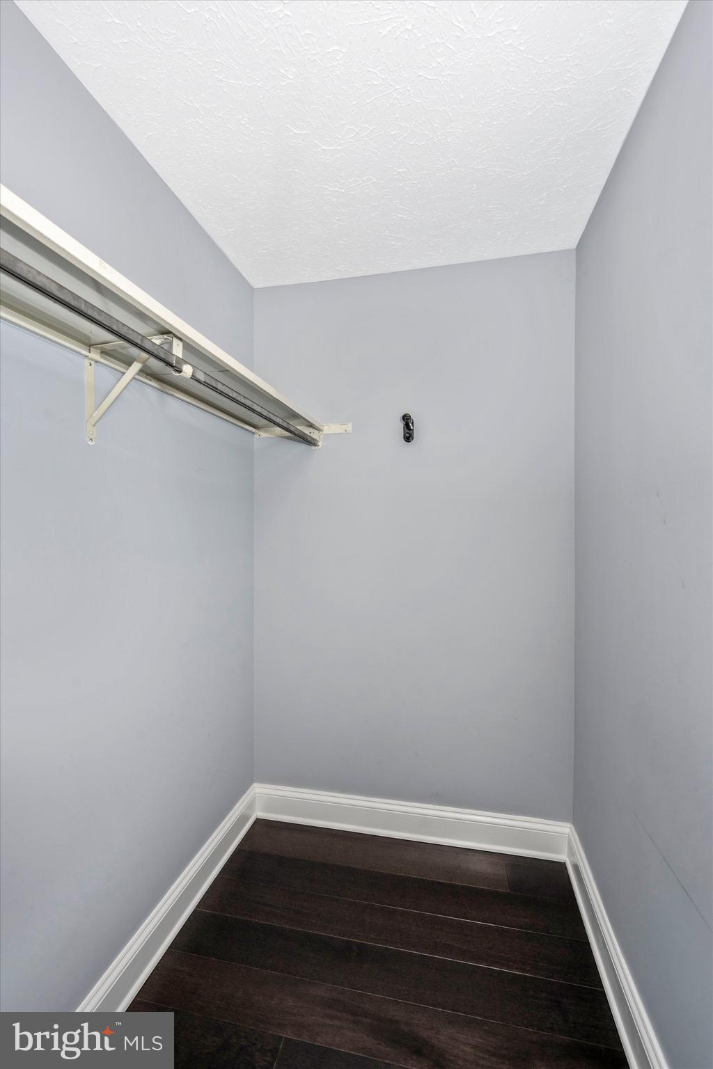 DAMASCUS VALLEY PARK - Residential