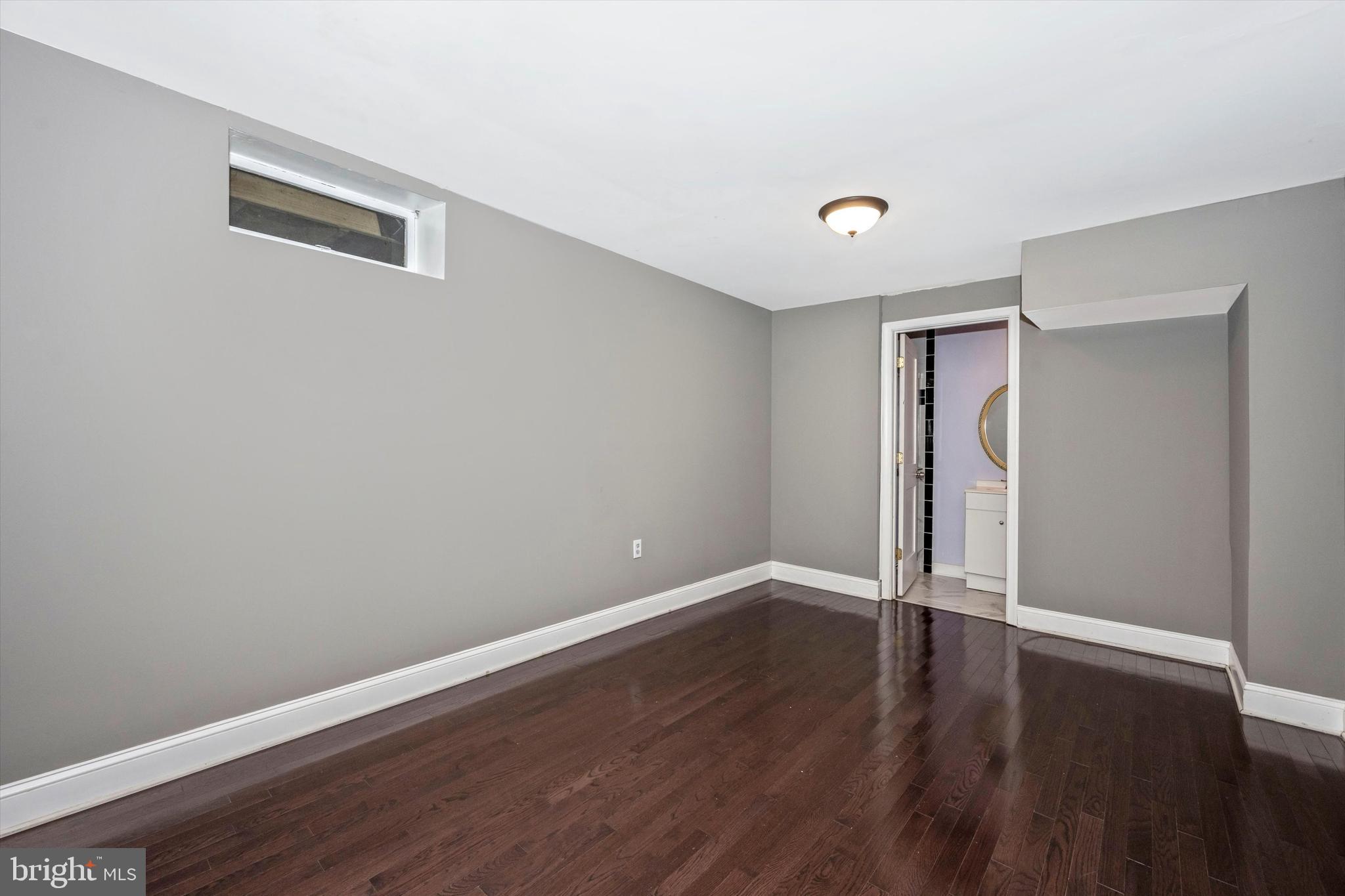 DAMASCUS VALLEY PARK - Residential